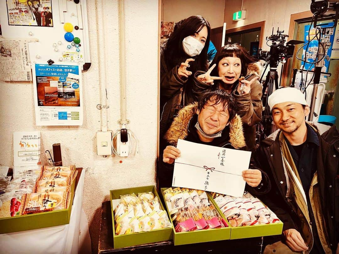 波岡一喜さんのインスタグラム写真 - (波岡一喜Instagram)「本日最終話。  最後までご覧いただき 本当にありがとうございました。  そして、まだ TVerで見れますので まだの方は是非^_^  #稲妻ムービーマーケット #パンク #ロック」6月26日 21時06分 - kazuki_namioka