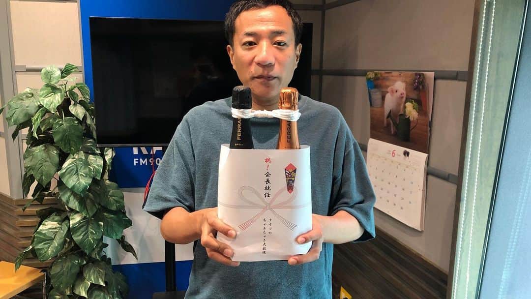 TBSラジオ「ナイツのちゃきちゃき大放送」のインスタグラム：「オリジナル漫才「高安結婚おめでとう」をちゃきちゃき内で初披露🎉  ゲストJOYさんのトークも必聴です🎙️  Podcast👉 https://cms.megaphone.fm/channel/TBS5501023626」