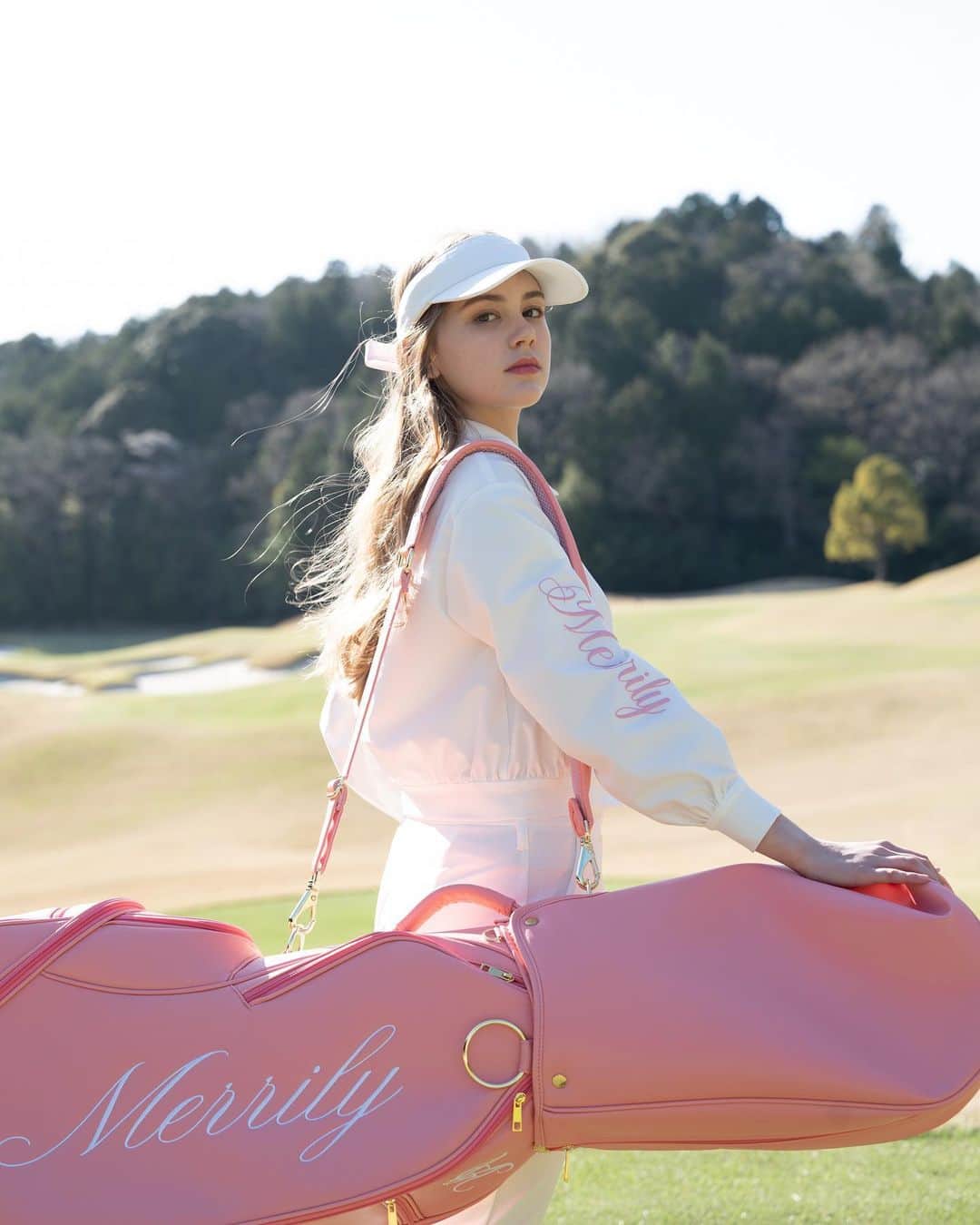 セントラルジャパンのインスタグラム：「ガーリーでキュートなゴルフウェアブランド　@merrily.golfに Vladaが出演中✨ チェックしてみてください⛳️ . model CATEGORY♡「International 」　ブラダ　@vlada.kravetss_  . . #セントラルジャパン#モデル#モデル事務所#centraljapan#model#modelagency#GOLFWEAR#nagoya#tokyo#名古屋モデル事務所#東京モデル事務所#model#ゴルフウェア」
