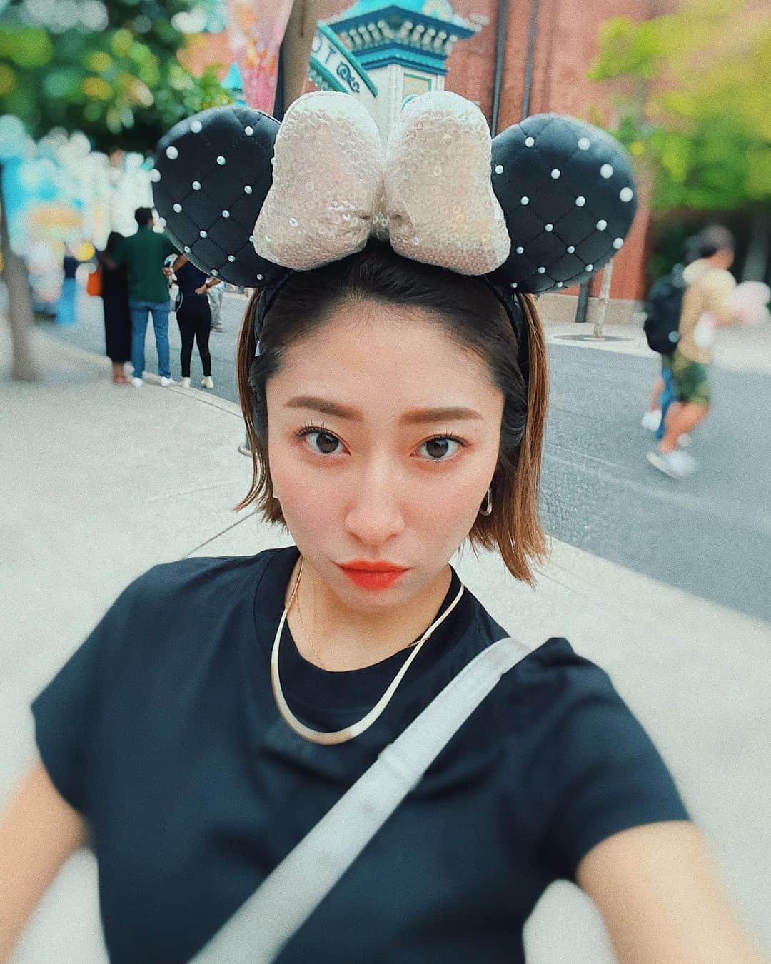 のインスタグラム：「𝐃𝐢𝐬𝐧𝐞𝐲 𝐰𝐨𝐫𝐥𝐝はいつ行っても やっぱり最高💓💓💓  #tdl #tds #tokyodisneyresort #disneyworld #princess #momanddaughter #momlife #bdtrip #4yearsold #東京ディズニーリゾート #東京ディズニーランド #女の子ママ #バースデー旅行 #4歳女の子 #ママと娘 💕」