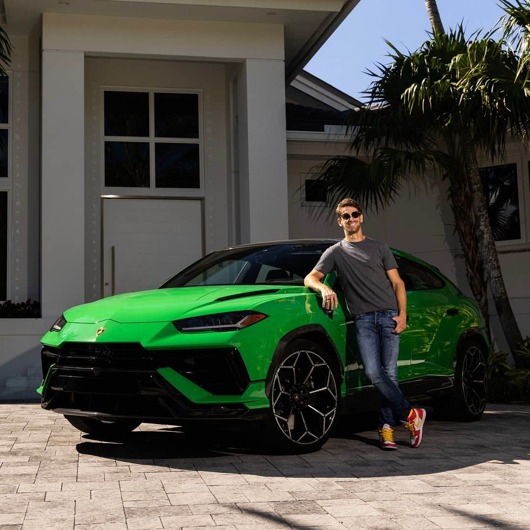 ランボルギーニのインスタグラム：「He’s been racing on the racetrack for years, and now he’s going beyond.  @grosjeanromain is a Lamborghini factory driver, but also a father and a man of many passions and authentic values. Check out the video on Lamborghini’s YouTube channel to find out more.  #Lamborghini #DrivingHumansBeyond  __ Urus Performante: fuel consumption combined: 14,1 l/100km (WLTP); CO2-emissions combined: 320 g/km (WLTP)」