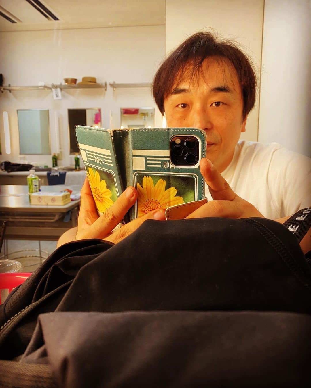 関智一のインスタグラム：「今日もこれから本番です😊 チケットまだまだ受付中🎵  特に30日、14時、19時の回！ 遊びに来て下さい😊  #タイレコ」
