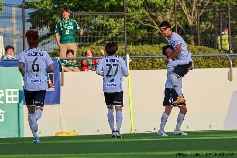 和田昌士さんのインスタグラム写真 - (和田昌士Instagram)「ナイス勝利🔥⚽️  応援ありがとうございました！  まだまだここから⤴️  #いわてグルージャ盛岡  #松本山雅fc」6月26日 18時04分 - wd.mss0411