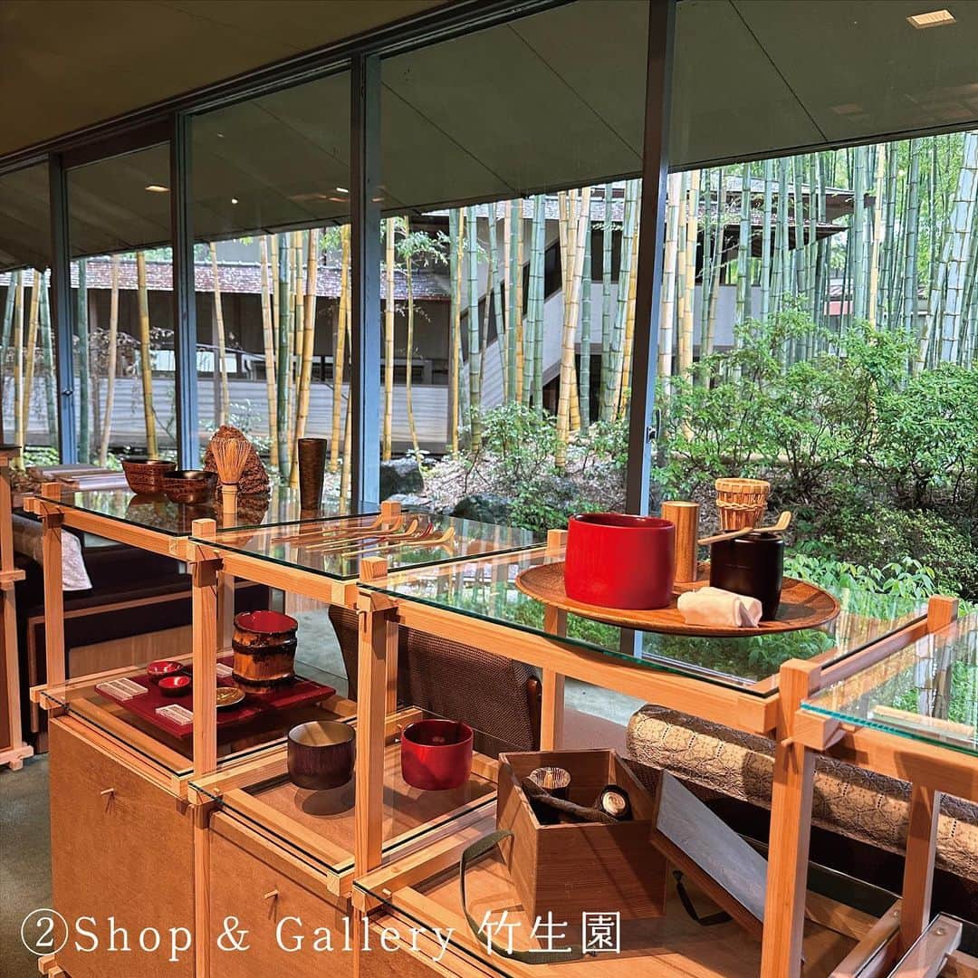 竹本萌瑛子さんのインスタグラム写真 - (竹本萌瑛子Instagram)「【京都旅した】  京都府観光連盟のキャンペーン「わたしの理想の京都旅 - 京都西山 -」のモデルを担当しました！  京都旅行、これまでに何度か経験があるのですが、今回めぐった2つのプランは全部初体験🫶🏻  まだあまり知られていない穴場スポットたくさんなので「京都旅行は経験済み」の人にこそ行ってほしい！  🍬あじさいプラン🍬  ①善峯寺(ヨシミネデラ） 約八千株のあじさいが彩る斜面は圧巻。ここは個人的に最推しスポット！  ② Shop & Gallery 竹生園(チクブエン） 竹製の貴重な雑貨が手に入ります！  ③ 柳谷観音楊谷寺 (ヤナギダニカンノンヨウコクジ) 花手水発祥の地でもあるお寺。あじさいのイラストをあしらった傘がかわいい！  ④ アサヒグループ大山崎山荘美術館(オオヤマザキサンソウビジュツカン） 貴重な建築やコレクション展示が楽しめます。広大なお庭を歩くだけでも癒される…… （※現在美術館は休館中だそうです。訪れる際はHPでご確認ください。）  ⑤ Relish食堂(レリッシュショクドウ） 体に優しく、おいしい食事が味わえるオーガニックカフェ！近所にあったら通いたいくらい。  2つ目のプラン「青もみじプラン」は次の投稿で紹介します▶︎▶︎▶︎  どっちの京都旅をしてみたいか、２つのプランをぜひ見比べてみてくださいね🌿  それから、  京都府観光連盟公式アカウント( @discover_your_own_kyoto )をフォローして、お気に入りの旅プラン動画の投稿にイイネすると、「ホテル京都エミナース」の宿泊券が当たるので、ぜひ投票してみてください〜🔥  #わたしの理想の京都旅 #きょうと魅力再発見旅 #discoveryourkyoto #京都西山 #竹の里 #乙訓 #あじさい #青もみじ #京都観光 #京都旅行 #京都散策 #京都府観光連盟 #キャンペーン実施中 #PR #善峯寺 #竹生園 #柳谷観音楊谷寺 #大山崎山荘美術館 #Relish食堂」6月26日 18時25分 - moeko_takemoto