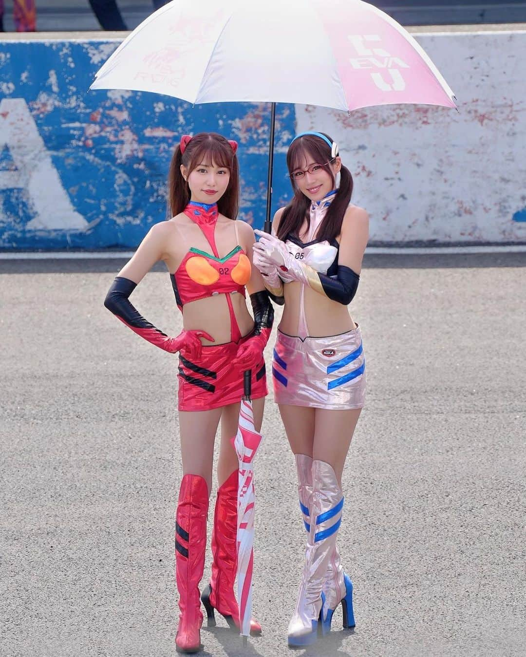 霧島聖子さんのインスタグラム写真 - (霧島聖子Instagram)「D1GP Rd.4 つくば🏁 ウエインズトヨタ神奈川 俺だっ！レーシング  90号車はベスト16入りとなりました🙌 最上選手のD1初の追走バトルは 大迫力で格好良かったです❤️‍🔥 2日間TSUKUBA DRIFTご来場、 エヴァRT弐号機スープラへの応援有難うございました‼️ 関係者様方&ファンの方々と 沢山お話もできて楽しかったです☺️  次回D1GPの開催は8月、 D1の聖地であるエビスサーキットでの開催です🔥 引き続き90号車の応援を何卒よろしくお願いします！   #D1GP  #エヴァンゲリオンレーシング  #エヴァレーシング  #evaracing  #俺だっレーシング  #ウエインズトヨタ神奈川  #マリ役  #コスチューム  #costume  #スワイプしてね  #筑波  #つくばサーキット」6月26日 18時25分 - seiko_kirishima