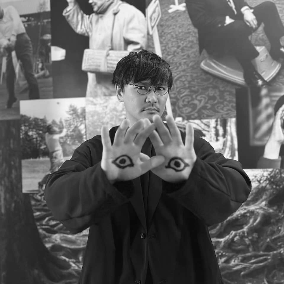 山口一郎のインスタグラム：「爆発だ芸術だ。」