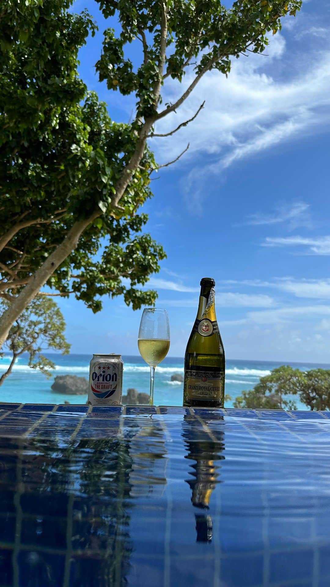 馬場裕之のインスタグラム：「#miyakojima #miyakoisland #okinawa #luxuryhotel #一棟貸し #1組限定の宿 #オーシャンビュー #貸切」