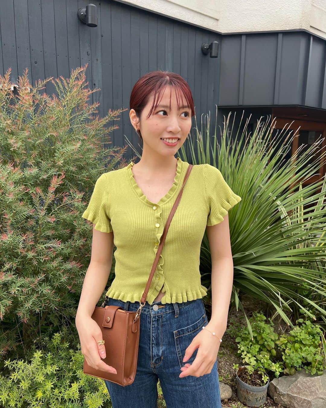 青島妃菜さんのインスタグラム写真 - (青島妃菜Instagram)「ひなのインスタは緑ばっかりだねって言われる🌱 青もたまにあるじゃんね🩵  最近牛乳にハマってます🥛。」6月26日 19時19分 - hina1226_01
