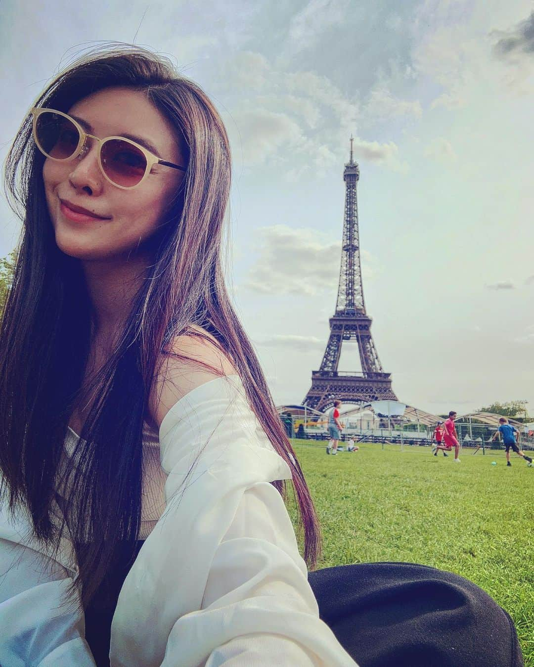 みおり舞のインスタグラム：「初パリ  #旅行　#1人旅  #女子旅  #paris  #パリ旅行 #ヨーロッパ旅行」