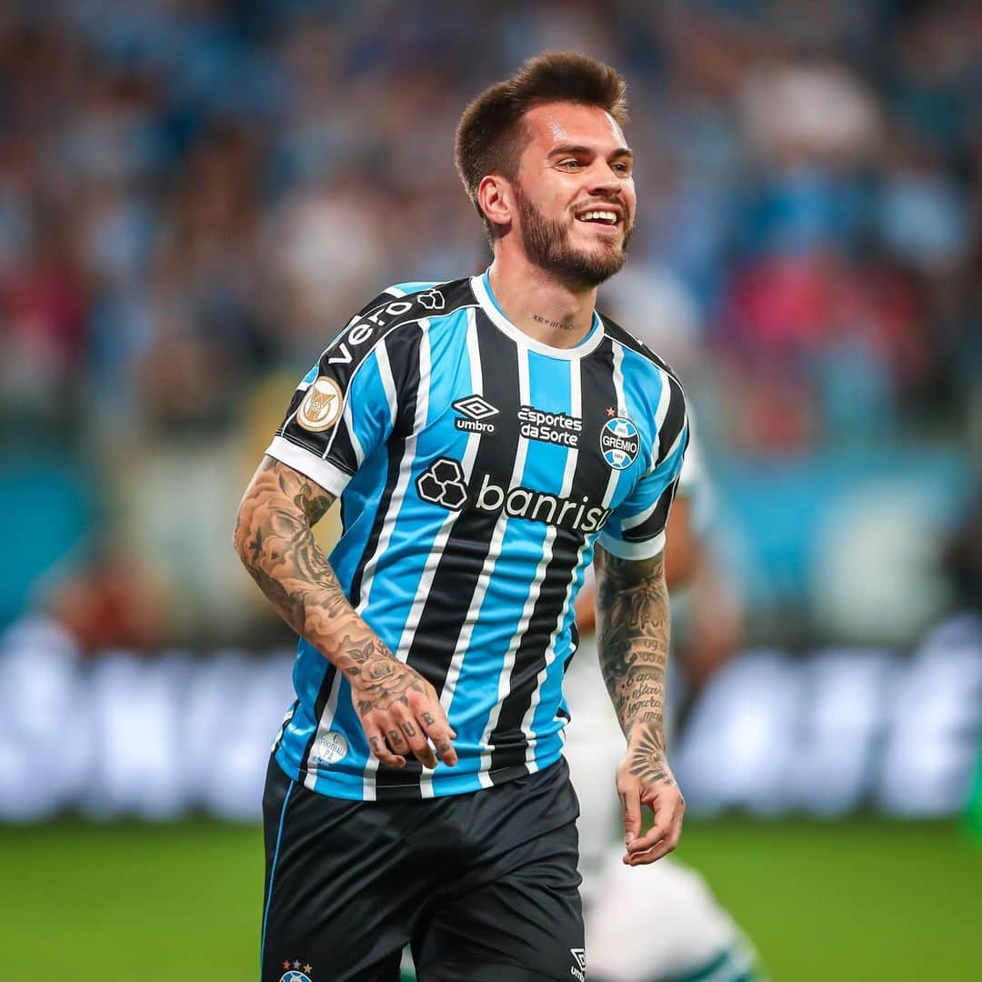 ナタンのインスタグラム：「Grêmio 💙」