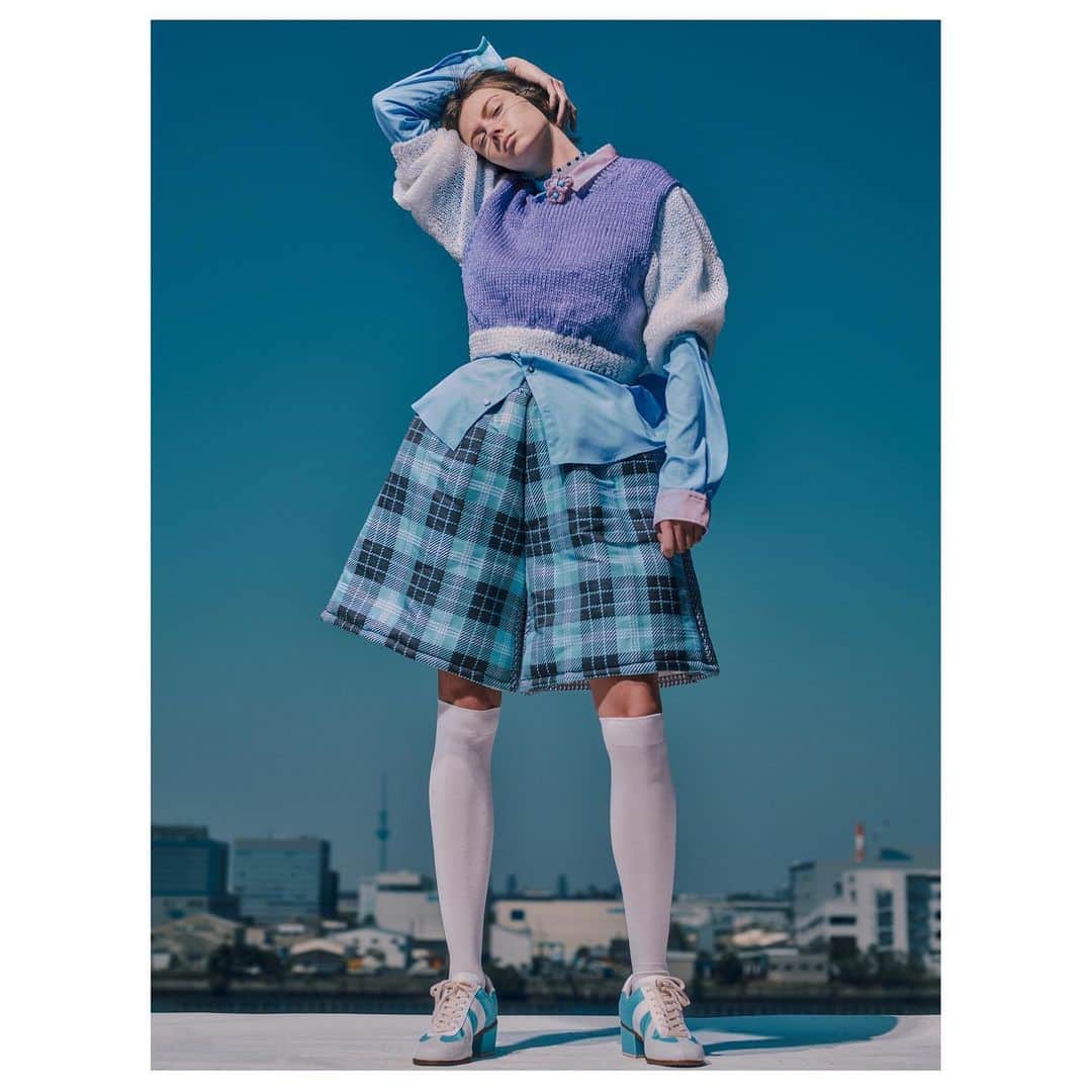 TEPPEIさんのインスタグラム写真 - (TEPPEIInstagram)「…  ⁡ ANREALAGE 2023AW New collection "＝"  ⁡ All produced by 森永邦彦 @anrealage_official  ⁡ Photography by @genkinishikawa  Styling by TEPPEI  Hair by @pyuuuuuu  Makeup by @tomohiromuramatsu_  ⁡ #ANREALAGE #森永邦彦」6月26日 21時19分 - stylist_teppei