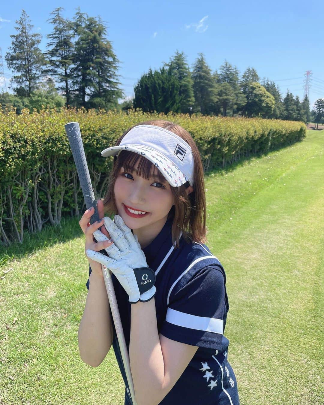 小林智絵さんのインスタグラム写真 - (小林智絵Instagram)「. . . . . . ちえとゴルフ、、、 どうですか？🥹⛳️ . . . . . #ゴルフ女子 #ゴルフコーデ #ゴルフ #ゴルフウェア #ゴルフ初心者 #ゴルフファッション #ゴルフ女子コーデ #ゴルフ好き #サンバイザー #ボブ #ボブアレンジ #ボブヘアアレンジ #ネイビーコーデ #アディダスゴルフ #イエベ秋 #イエベ秋メイク #イエベ #イエベメイク #年齢逆行アイドル #美脚すぎる美脚」6月26日 21時20分 - kobayashichie_1012