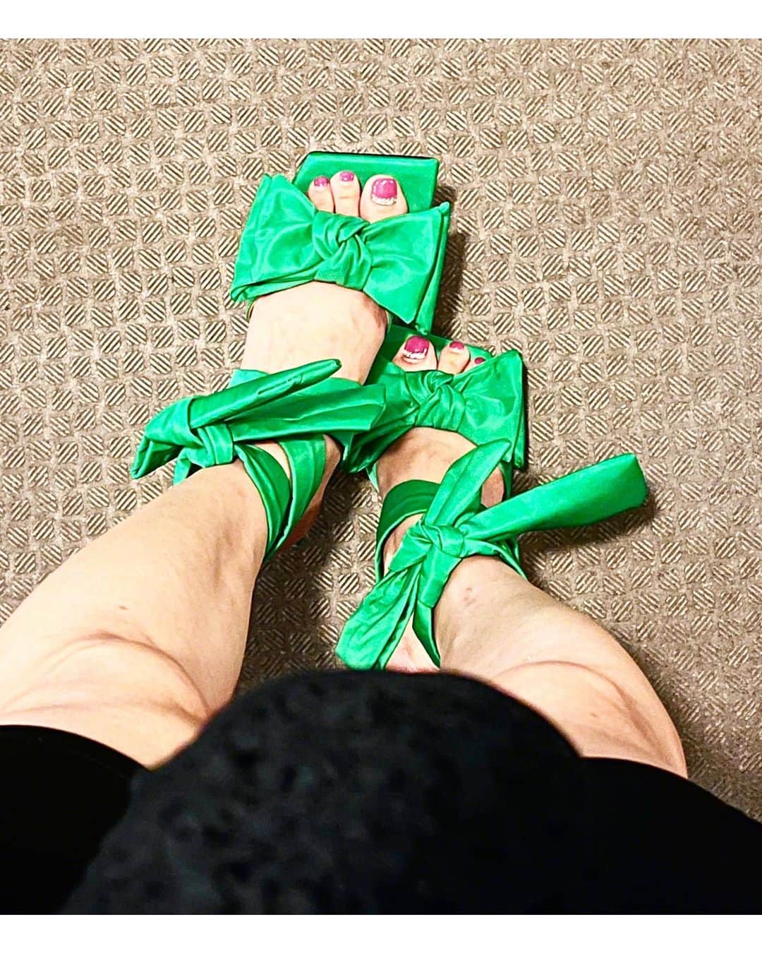 阿部洋子さんのインスタグラム写真 - (阿部洋子Instagram)「👠💕👟👞👢👡👠  またまた新入り(*'-'*)ﾉ"  #new  #sandals   リボン🎀が好みー💚  #green #shoes #sotd #shoesaddict #shoeslover   #ganni」6月26日 21時16分 - hirocoring