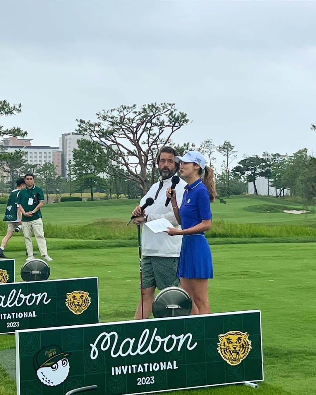 チェ・ヨジンさんのインスタグラム写真 - (チェ・ヨジンInstagram)「말본 인비테니셔널의 첫번째 행사⛳️ 내가  MC도 보고 내가.. 홀인원...까 지...🫢 할 줄이야..  축하해주신 모든 분들 너무 감사합니다🌟 비도 잘 피해서 모든게 완벽!!! . #말본인비테이셔널」6月26日 21時20分 - yjyjyjyjyj_yj