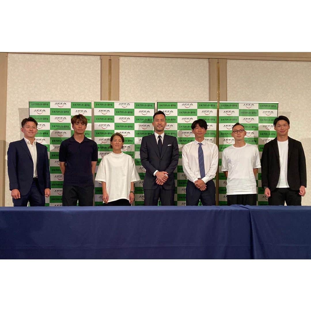 小池純輝のインスタグラム：「. 今日は日本プロサッカー選手会の選手総会がありました！  4年ぶり⁉︎に対面とオンラインのハイブリッド開催💡 久々に皆さんとお会いしての総会でした😊  新しく有吉選手、日高選手も役員にお迎えして新しい体制で日本サッカー界をより良く出来るように選手みんなで力を合わせたいと思います！ #日本プロサッカー選手会 #jpfa #jリーグ #jfa」