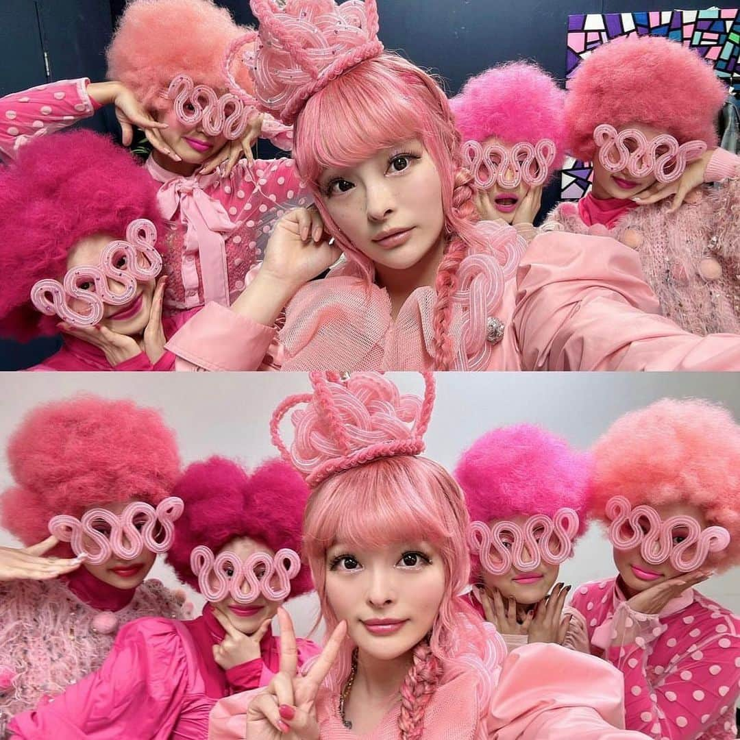 HIYORIさんのインスタグラム写真 - (HIYORIInstagram)「KYARY PAMYU PAMYU World Tour "POPPP"🇺🇸🇫🇷🇪🇸🇬🇧 . ダンサーとして参加させていただきました🩰🎀 約1ヶ月間の中で今まで見たことのない素敵な景色をたくさん見て、新しいことを吸収して、色んなことを感じて、本当に貴重すぎる経験でした✨ とっても楽しそうにLIVEを見ながら一緒に踊ってくれるお客さんの笑顔見て本当にたくさん元気もらった🥹❤️❤️❤️ . きゃりーさんをはじめ、 スタッフの皆さま、ダンサーのみんな 今回のツアーに関わってくださった全ての皆さま本当にありがとうございました💫🌟🌈 . I saw wonderful scenery,learned a new things,felt many things,and had a wonderful experience. Seeing everyone dancing together and having fun gave me energy. Thank you for everyone.」6月26日 21時58分 - hyr__0425