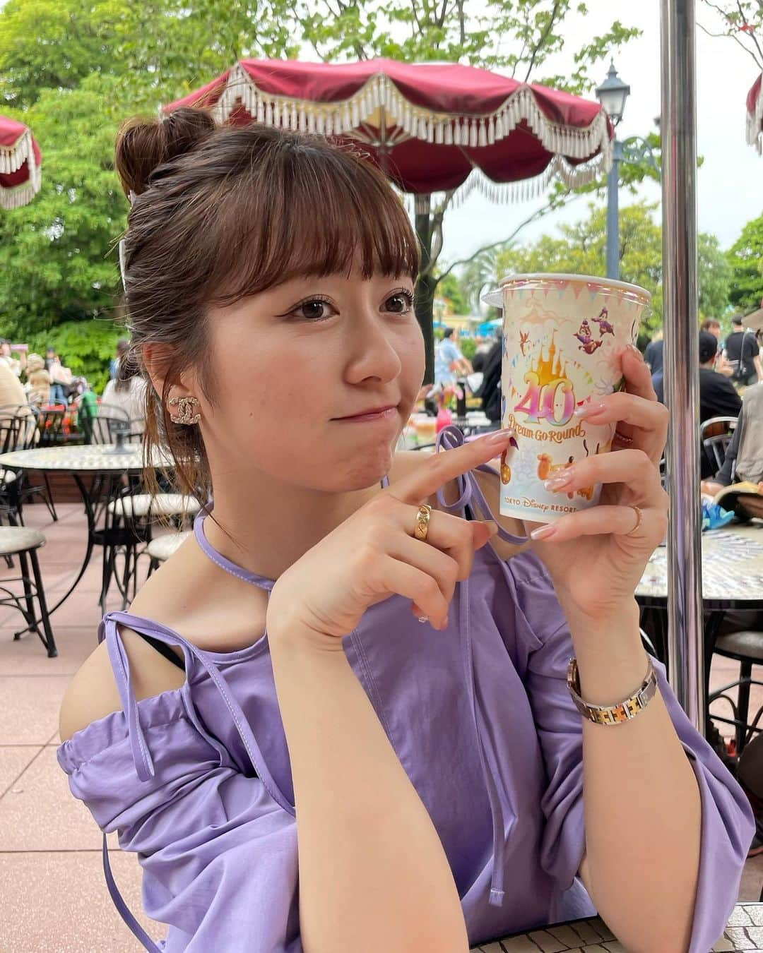 佐々木彩夏さんのインスタグラム写真 - (佐々木彩夏Instagram)「🤎  後輩たちとディズニー行ってきたよ🫶🏻 みんなそれぞれツーショット載せてくれてるから私はソロショット載せるね笑  #ディズニーランド #disney #TDL #浪江女子発組合  #あーでぃず #あーコーデ #あーりんぐらむ」6月26日 22時09分 - ayaka_sasaki_official