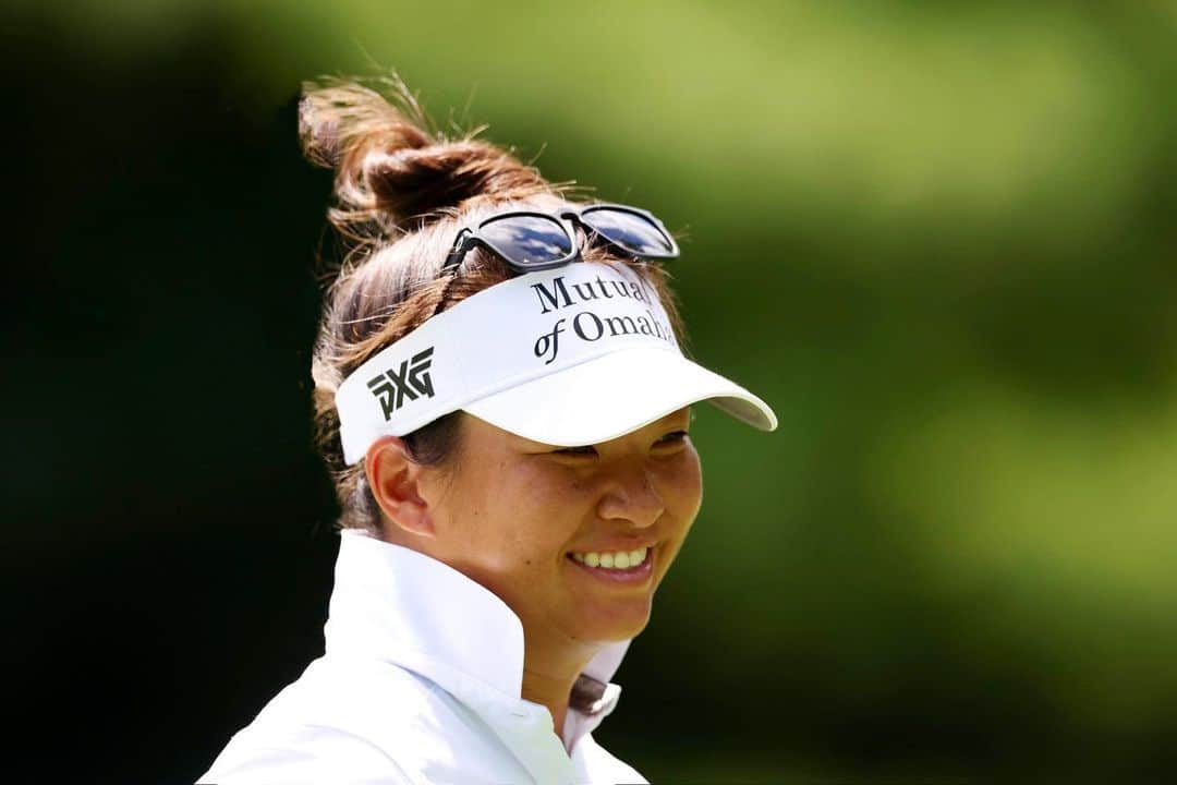メーガン・カンのインスタグラム：「If you would have told me that I would have finished T3 after my first 21 holes I don’t know if I would have believed you. Baltusrol you are a beast and @kpmgwomenspga you know how to put on a major championship. ♥️ Special thanks to Jack for keeping me sane when I’m losing my mind on the course. 😂」