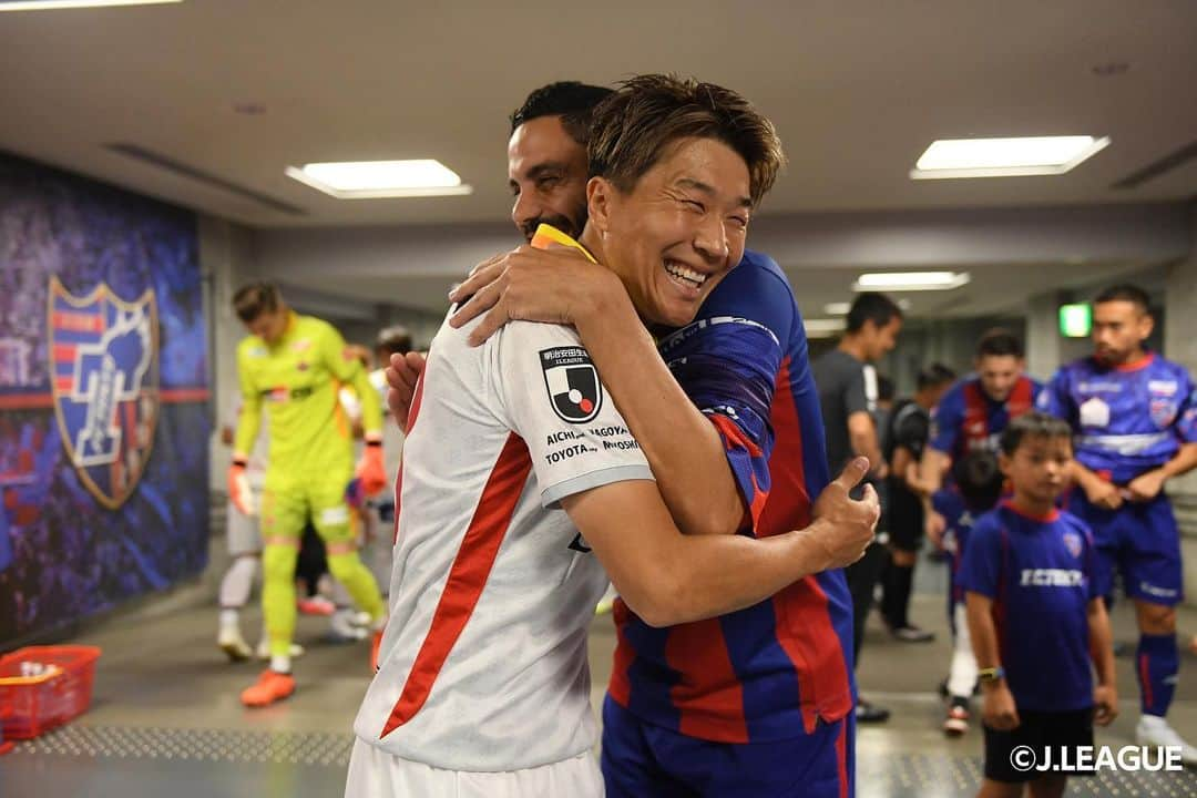 FC東京オフィシャルグッズさんのインスタグラム写真 - (FC東京オフィシャルグッズInstagram)「🔵🔴 vs #名古屋グランパス  🤝 @fctokyoofficial  #ディエゴオリヴェイラ #松木玖生 #ヤクブスウォビィク #永井謙佑 選手 #ランゲラック 選手  #FC東京 #fctokyo #tokyo」6月27日 8時00分 - fctokyoofficial