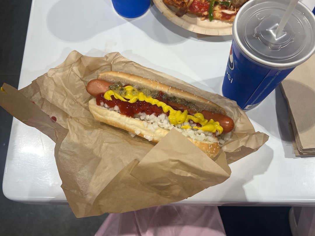 のインスタグラム：「🌭🥤＾＾」