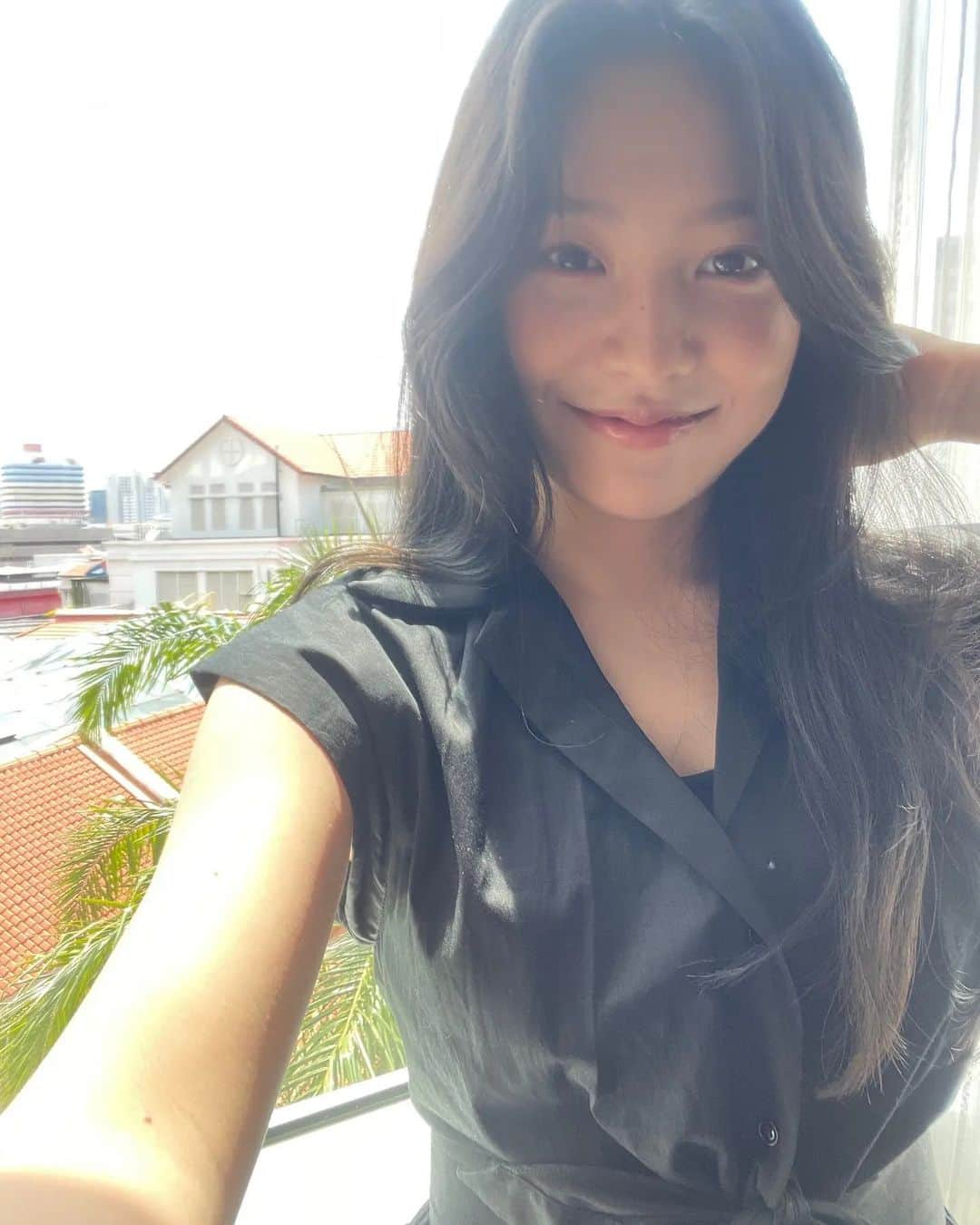 イェリのインスタグラム：「YERI - 'Cheongdam International High School' Star Tour in Malaysia & Singapore🥰💗  Our beautiful maknae🥹🥺 #REDVELVET #YERI #레드벨벳 #예리」