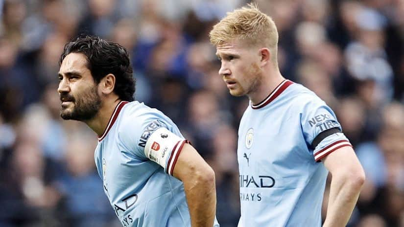 ケヴィン・デ・ブライネのインスタグラム：「7 years together with this legend. Wishing you all the best in Barcelona. Happy to know I was there with your first goal an last goal for the club🤷‍♂️ 💙 @ilkayguendogan」