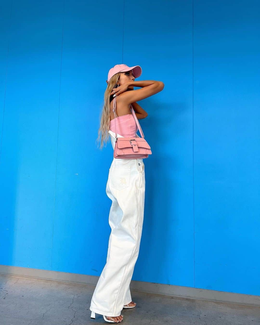 ゆん（並木優奈）さんのインスタグラム写真 - (ゆん（並木優奈）Instagram)「code🩷  @pinkyshake_official の 新作サロペ♡  可愛すぎて履きまくってる！  他にもサロペ買ったけど pinkyのサロペは 形がほんと綺麗で良すぎて 他の着れないくらい好き🤣💕  #code#ootd#coordinate#pinkyshake」6月26日 23時44分 - yunaaaaa.x