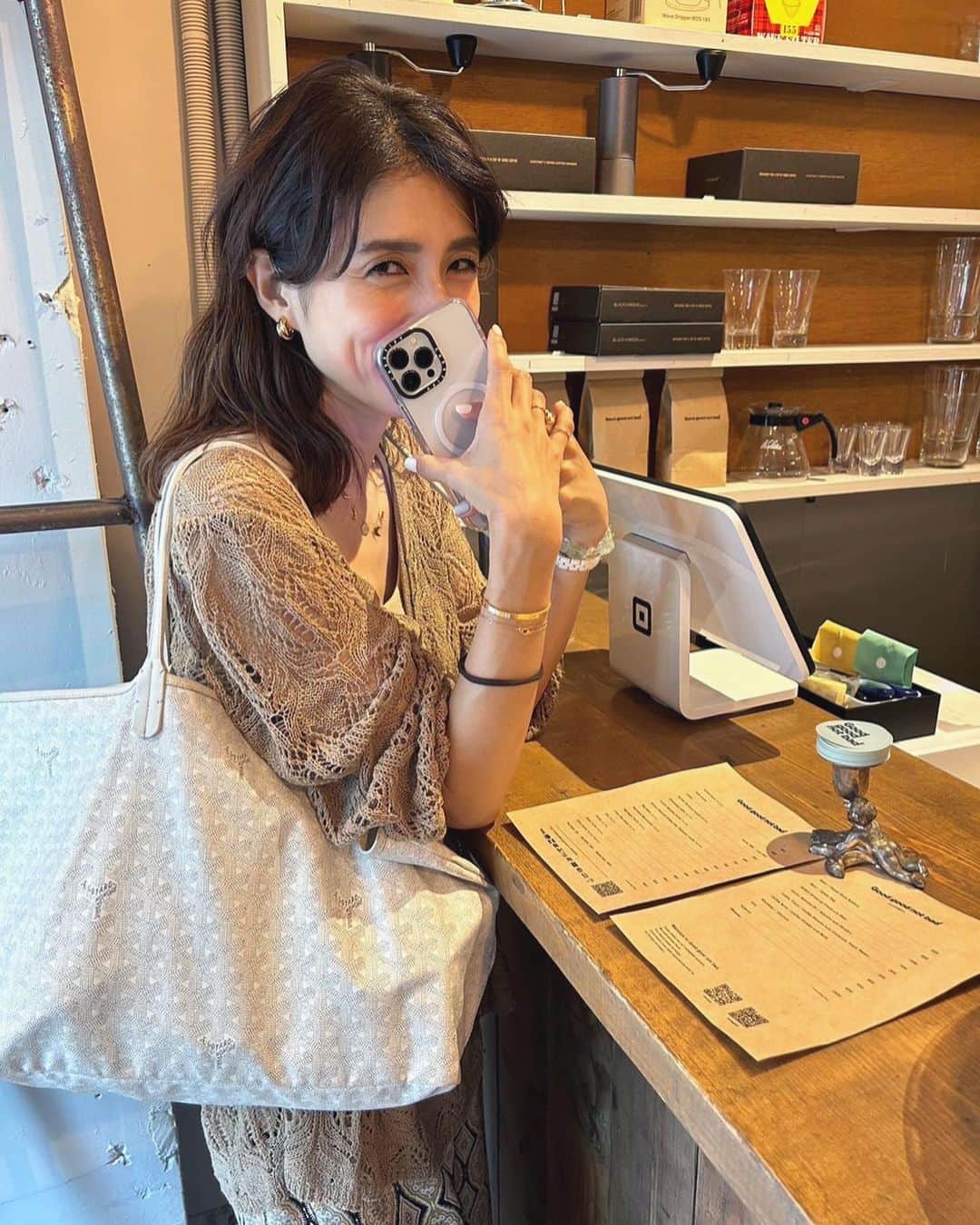 eiko kagamiさんのインスタグラム写真 - (eiko kagamiInstagram)「撮影帰り🫶  最高に素敵📸で、大放出だったアドレナリンを 大好きな塩キャラメルラテで一旦落ち着かせました☕️w  この後娘も合流。 大満足の月曜日♡ . . . . . . . #cafe#cafe巡り#渋谷カフェ」6月26日 23時53分 - eikooo7