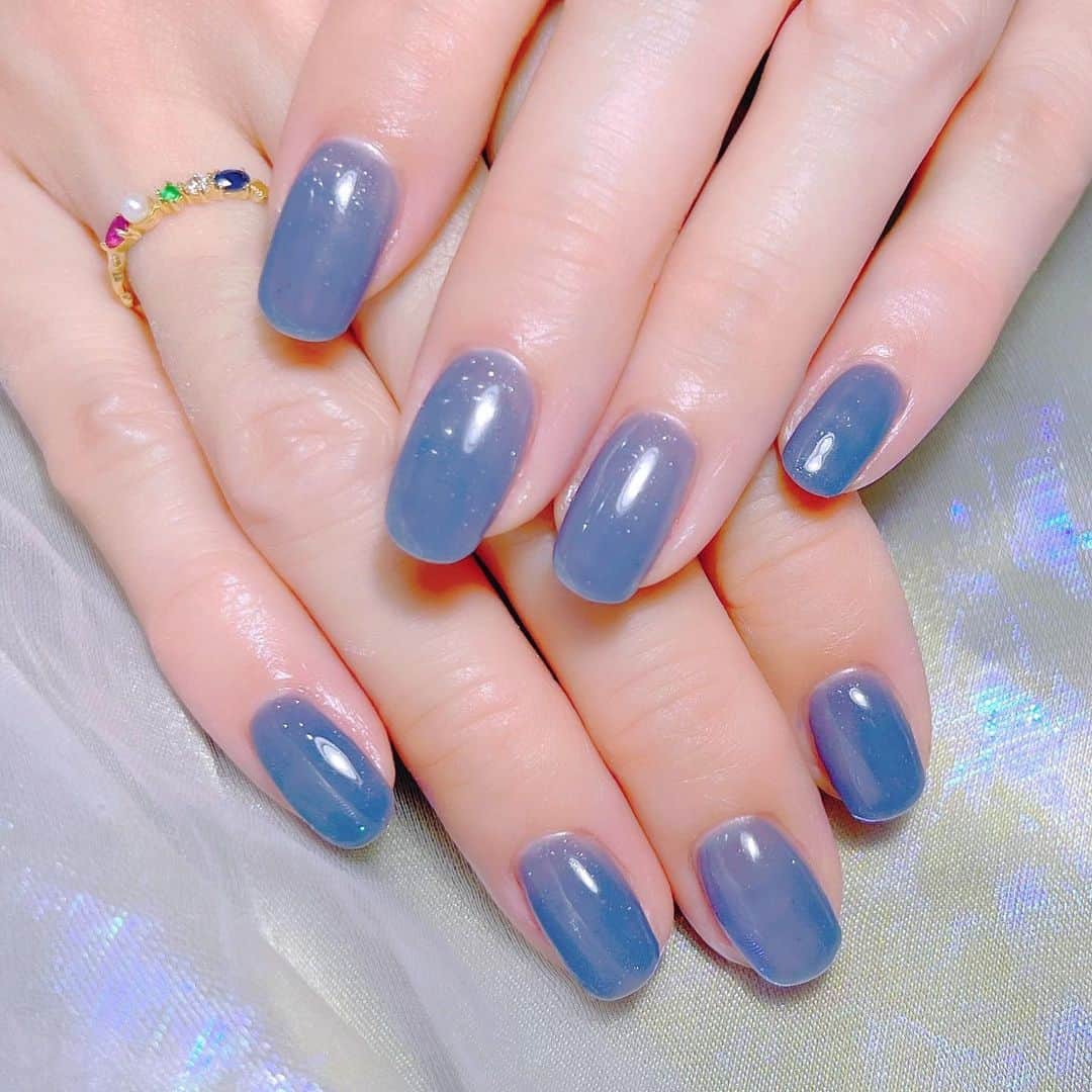 なかやまちえこのインスタグラム：「ワンカラーネイル💅⠀ ⠀ @mypanda.mypanda ⠀ @aby_sharenail ⠀ #nail #nails #nailart #ネイル #美甲 #ネイルアート  #japanesenailart #manucure #japanesenails #manicurist #gelnails #أظافر #네일아트 #미용  #เพ้นท์เล็บ #artedeuñas #เพ้นท์เล็บเจล #ジェルネイルデザイン #ネイルデザイン #nagelkunst #ワンカラーネイル @pregel.jp」