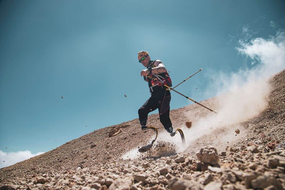 ビブラムさんのインスタグラム写真 - (ビブラムInstagram)「If the ascent was challenging, the descent was pure fun for @lanfri_andrea.  Pic by @ilariacariellophotography  #Vibram #ConfidenceInEveryStep #YourConnectionToEarth」6月27日 0時00分 - vibram