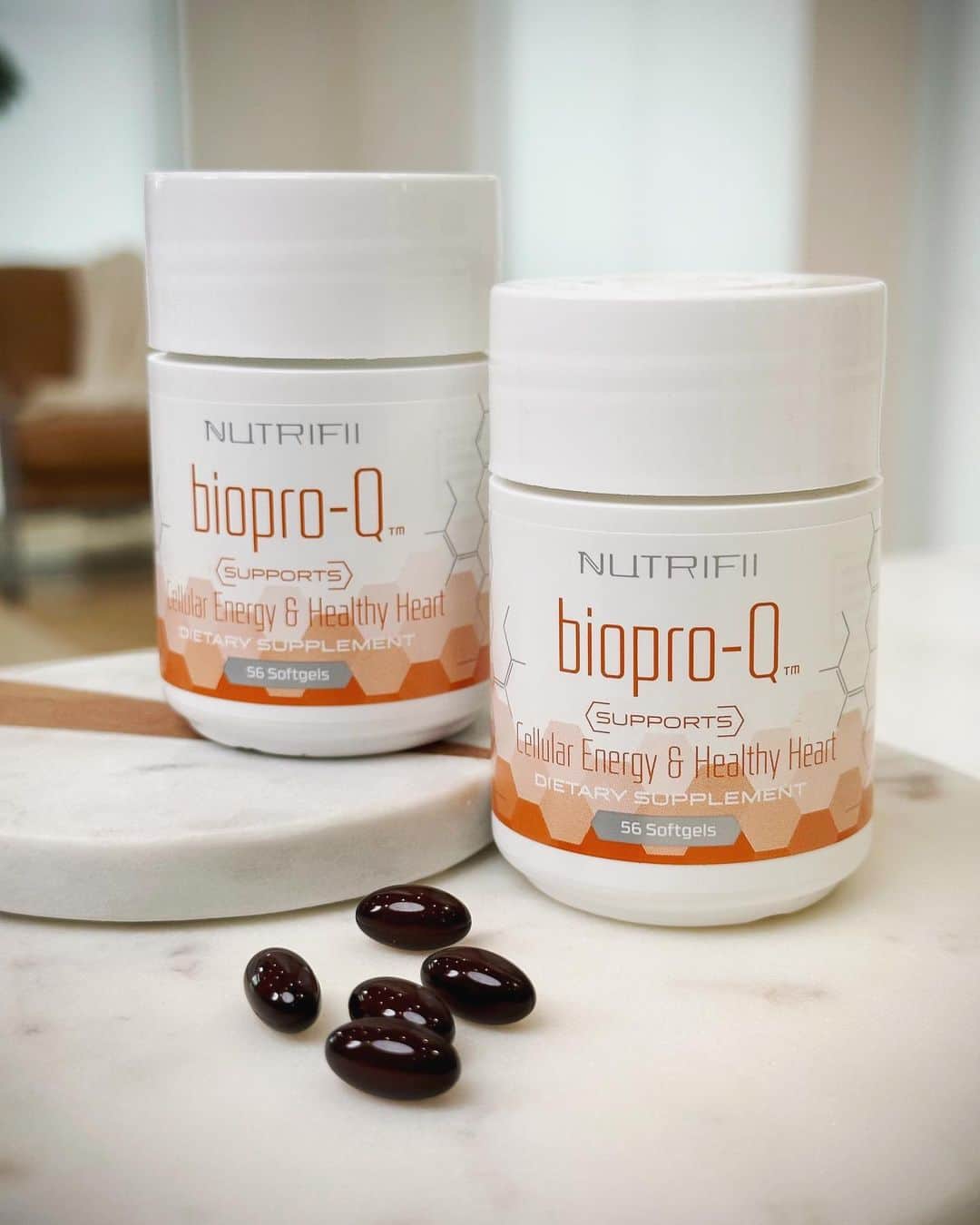 のインスタグラム：「The ⚡️ spark plug ⚡️ that ignites cellular energy   Add #BioproQ to your diet for energy at the cellular level! This dynamic fusion of CoQ10, superfruit Tahitian noni, bitter melon and Bioperine® helps protect your cells from oxidative stress and spark a youthful energy boost.   Shop now with the link in our bio!  #PartnerCo #Nutrifii #energy」