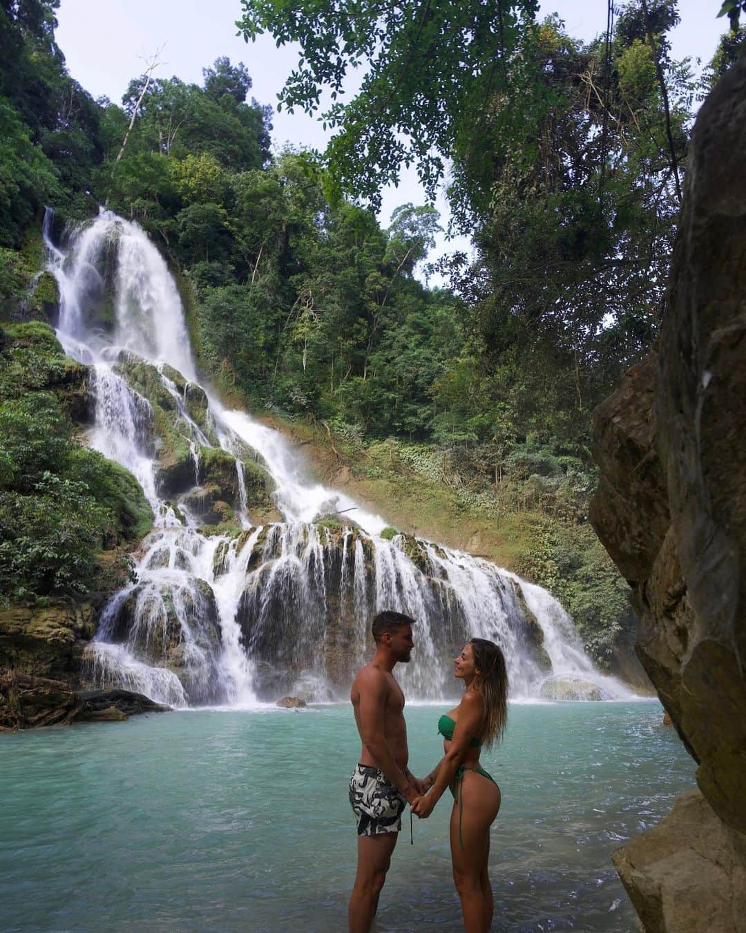 のインスタグラム：「Seguimos descubriendo lugares mágicos 🙌🏻😍」
