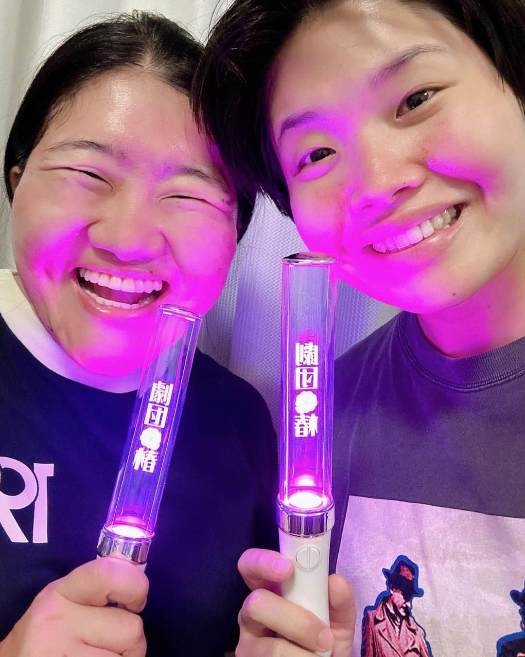 ガンバレルーヤのインスタグラム：「🐦‍⬛劇団椿🪭旗揚げ公演🚩 観劇させて頂きました🌺 とても面白くて楽しかったです😊💕✨ 思わず一緒に歌を口ずさんでしまいました😌🎶 次の沼津公演も楽しみ🥰🌈🤟🏼  #劇団椿 #椿鬼奴 さん #ガンバレルーヤ #ガンバレルーヤよしこ #ガンバレルーヤまひる」
