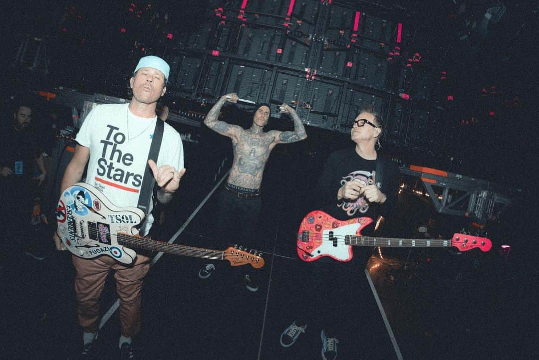 のインスタグラム：「Seattle!! @blink182」