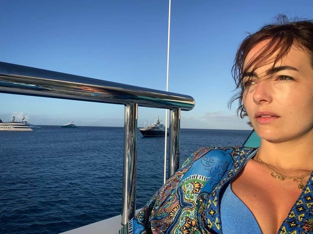 カミーラ・ベルさんのインスタグラム写真 - (カミーラ・ベルInstagram)「Looking towards this new week 🌞 #boasemana」6月27日 2時16分 - camillabelle