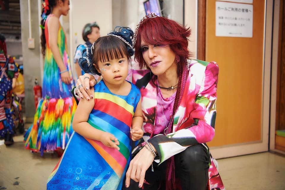 SUGIZOさんのインスタグラム写真 - (SUGIZOInstagram)「tenboファッションショー「Pray for Peace Collection 2023 in 沖縄」on 6/23「慰霊の日」。 愛しい子供たち、そして仲間たち。  Photo by Keiko TANABE.  #tenbo #PrayforPeaceCollection2023in沖縄 #慰霊の日 #SUGIZO」6月27日 2時16分 - sugizo_official