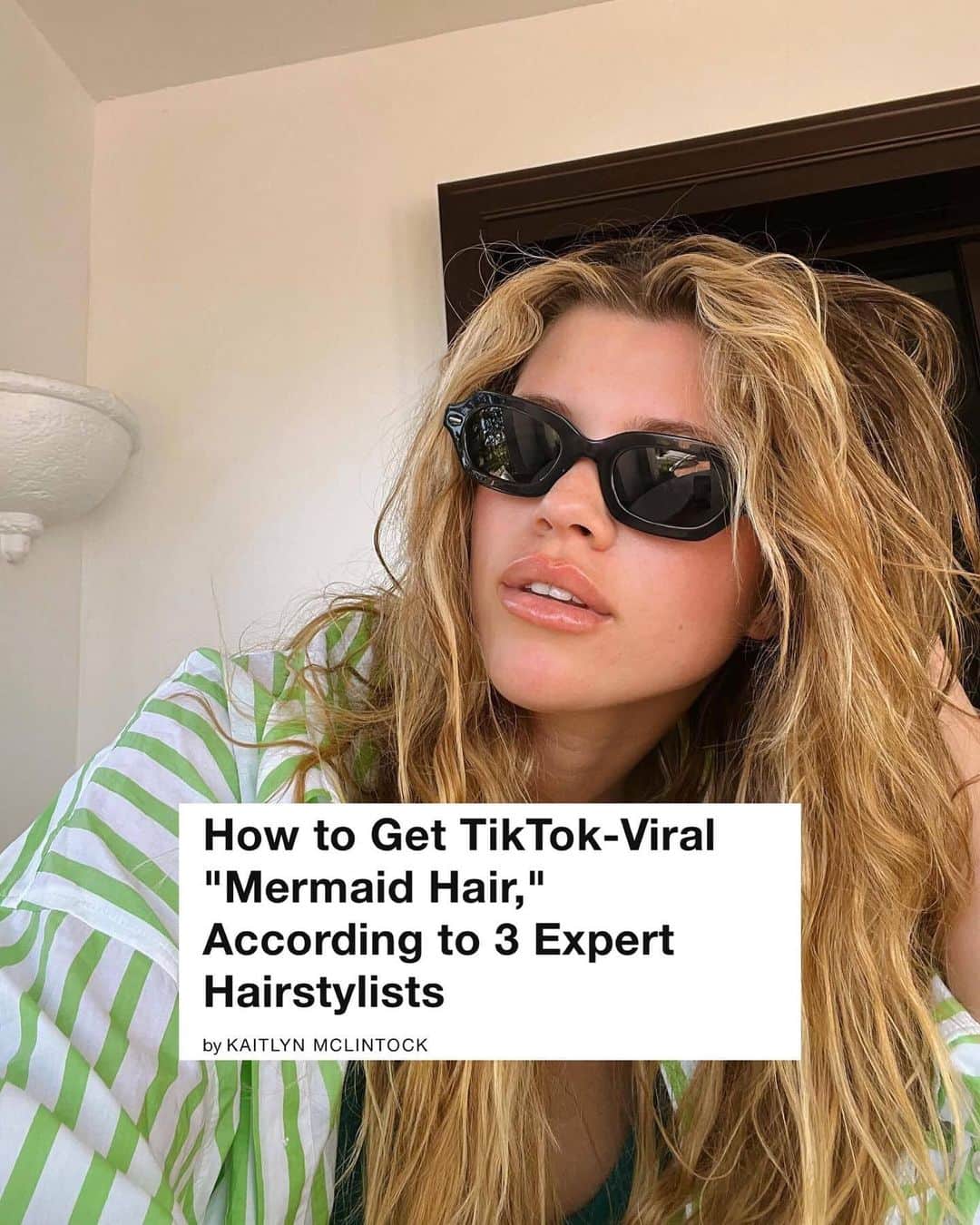 WHO WHAT WEARさんのインスタグラム写真 - (WHO WHAT WEARInstagram)「Mermaid hair is all over our summer 2023 beauty mood board. Whether it's letting your natural texture shine, giving your curls a wet–look effect, or achieving perfectly imperfect soft waves, mermaid hair is all about looking like you just came out of the ocean. (Hi, Ariel.) Learn how to get this viral look, regardless of your hair type or texture, at the link in bio. photos: @sofiarichiegrainge, @kyliejenner, @zendaya」6月27日 3時02分 - whowhatwear