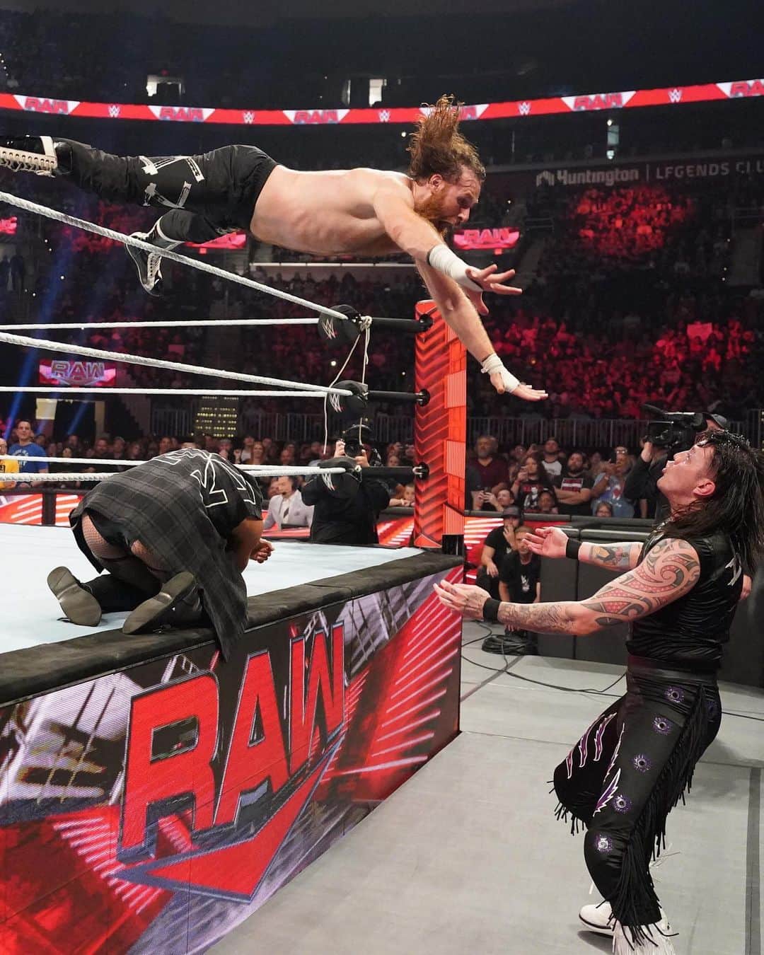 WWEさんのインスタグラム写真 - (WWEInstagram)「Feel the fallout from last Monday's wild main event TONIGHT on #WWERaw!」6月27日 3時14分 - wwe