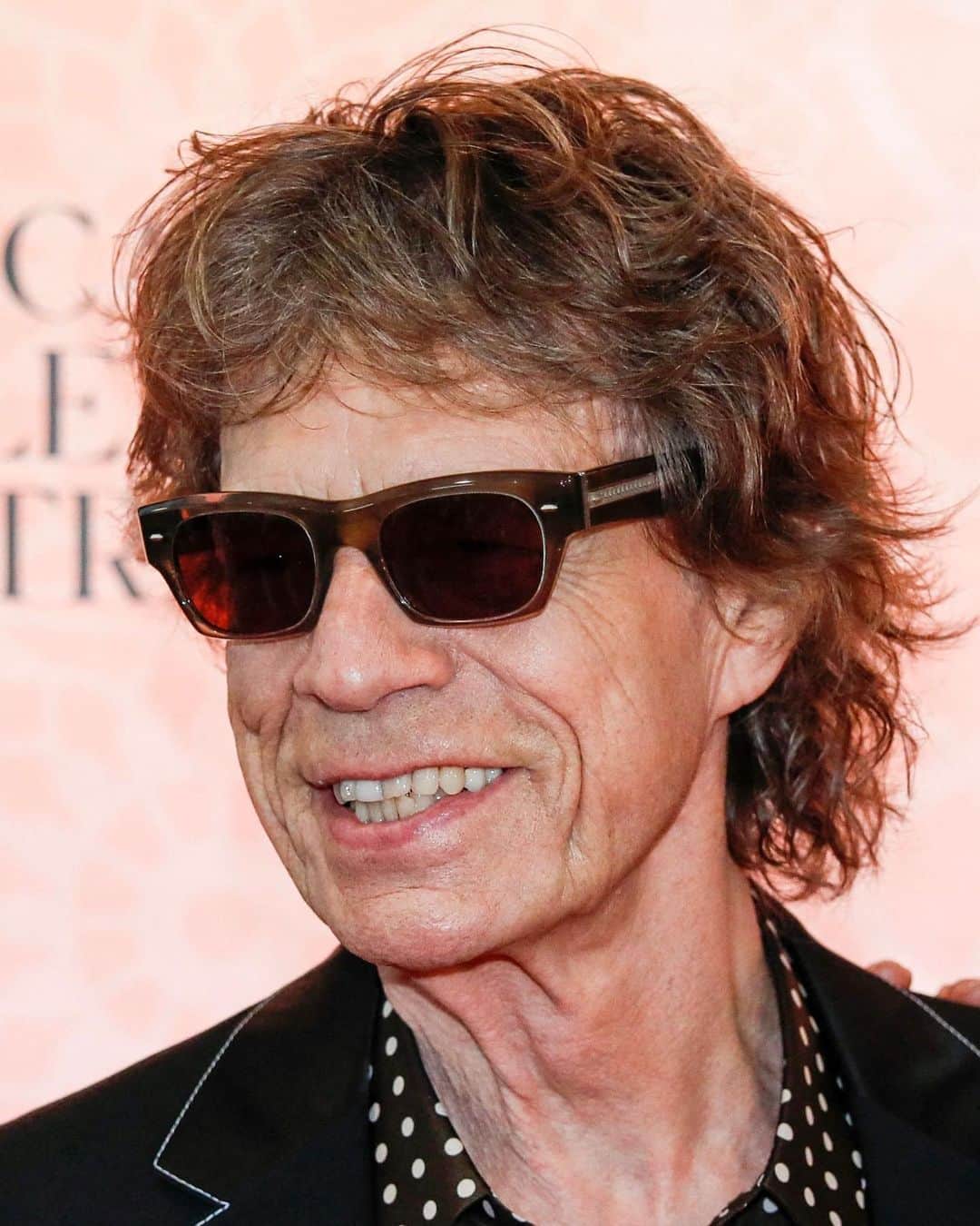 オリバーピープルズのインスタグラム：「Frames fit for a rockstar. #MickJagger wears Kasdan.」