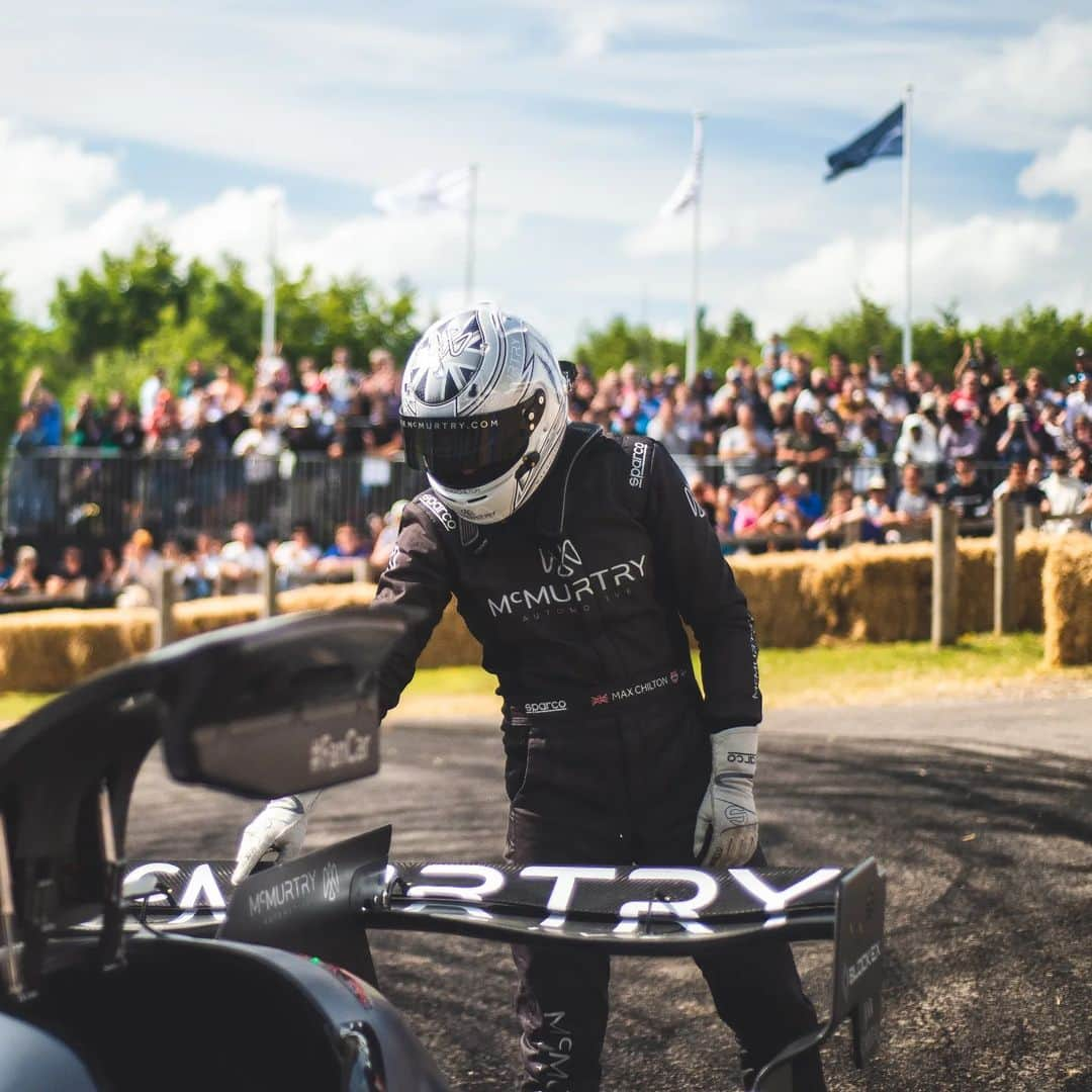 マックス・チルトンさんのインスタグラム写真 - (マックス・チルトンInstagram)「Adapting to a hillclimb wasn't easy. Just 3 practice runs before the Sunday. Cold tyres and all eyes on one car.   So big credit to @maxchilton for taking the win and the @fosgoodwood record exactly one year ago today.   And kudos to @alex_summers_hillclimb , who put the Spéirling 'on pole' in qualifying, setting the scene beautifully for a truly memorable shootout.   We certainly had a formidable formula that weekend.  It's great to be heading back to FoS to show people the successor to that car which they can now order, and feel the fan car advantage for themselves.   #Fancar #fos #goodwood75 #trackcar」6月27日 4時24分 - maxchilton