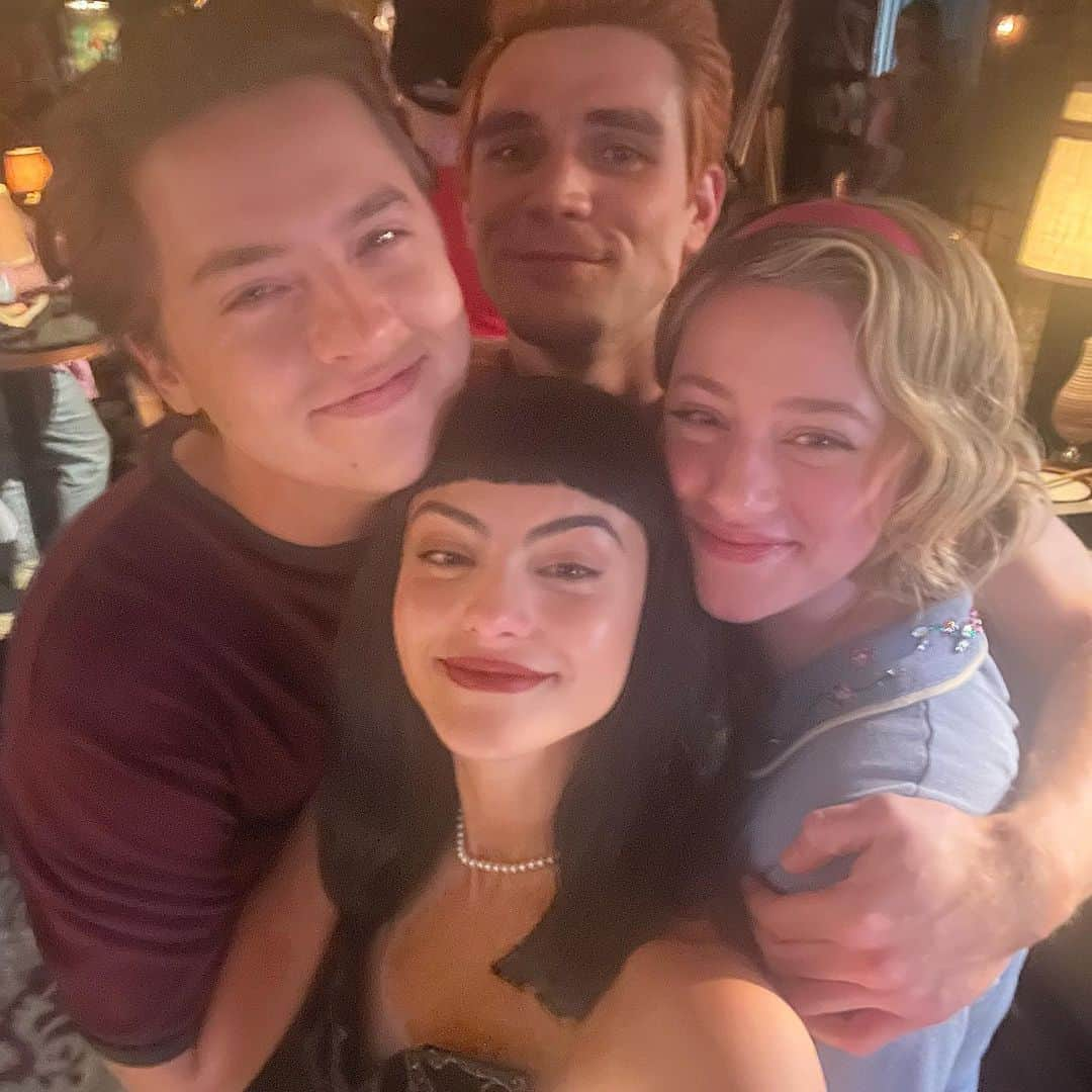 カミラ・メンデスさんのインスタグラム写真 - (カミラ・メンデスInstagram)「that’s a wrap on veronica 💔 there’s no caption or photo dump that can illustrate what an emotional experience it’s been filming our last episode of riverdale. i’m not just saying goodbye to a TV show, i’m saying goodbye to an entire life i created in vancouver, to a transformative period of time that shaped me as an adult, to a community of people who have seen the best and worst of me over the course of seven intense seasons. it doesn’t matter how ready you are to move on, goodbyes are painful, and walking away from this show will be a process of mourning for all of us.   to our loyal fans, thank you for actively supporting me on this journey with all the gifts, flowers, and balloons. the handmade art and handwritten letters. i have endless appreciation for you guys. thank you for showing veronica the love that she deserves.  to our notoriously hard-working crew members, my beautiful family of talented co-stars, and our legendary showrunner roberto aguirre-sacasa, i love you all so much. thank you for all the precious time put into this show. thank you for the core memories. i’m really going to miss the triumphs and defeats, the epic highs and lows, of making network television with you 🫡」6月27日 4時31分 - camimendes