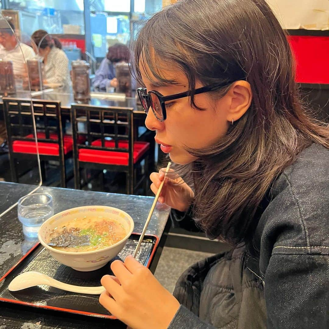 佐藤ミケーラ倭子のインスタグラム：「ラーメン博物館行った🍜😚🍥」