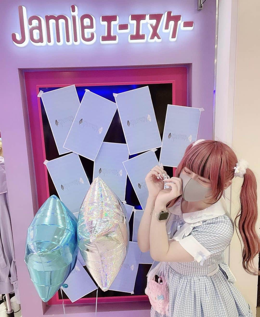さきちゃんのインスタグラム：「ㅤㅤㅤㅤㅤㅤㅤㅤㅤㅤㅤㅤㅤ2023.06.02(fri) ㅤㅤㅤㅤㅤㅤㅤㅤㅤㅤㅤㅤㅤ 💙Laforet Private Party @ Jamie エーエヌケー💙 ㅤㅤㅤㅤㅤㅤㅤㅤㅤㅤㅤㅤㅤ お足元の悪い中、ご来場ありがとうございました(T . T)💕 人生で２回目のラフォーレパーティー❕ はじめてのジェイミー出勤❕❕ ひさしぶりにたくさん笑って楽しかったーーーー🥹💭 ㅤㅤㅤㅤㅤㅤㅤㅤㅤㅤㅤㅤㅤ はじめてのジェイミーだし大丈夫かなーーってそわそわしてたんだけど、 はじまったら最初から最後まで必ず誰かがそばにいてくれて、 とても安心しました楽しかった^ ̳ᴗ ·̫ ᴗ ̳^ ㅤㅤㅤㅤㅤㅤㅤㅤㅤㅤㅤㅤㅤ 香水も、ピアノちゃんワンピもたくさん褒めてもらえて うれしいなーーー😽🫶🏻 みんな同じにおいだーー！やったーー！ ㅤㅤㅤㅤㅤㅤㅤㅤㅤㅤㅤㅤㅤ ラフォーレパーティー、仲良しさんやアンクとジェイミーを 好きでいてくれる皆様だけとの空間で とても幸せなお時間でございました😽 ㅤㅤㅤㅤㅤㅤㅤㅤㅤㅤㅤㅤㅤㅤㅤㅤㅤㅤㅤㅤㅤㅤㅤㅤㅤㅤ いつも全肯定してくれる八重歯がかわいい子、大宮にも変わらず来てくれるオタク再復活の子、大宮で出会ってパーティーでジェイミーデビューしてくれた子、さきがきっかけで仲良くなって一緒に来てくれたふたり、パリピ空間に馴染めないと言いながら一番パリピテンションなギャル、水色担当のともだち、相変わらずばぶばぶだった赤ちゃん、もうオタクじゃないと言いながら全然オタクな子、生誕で出会って仲良ししてくれてる賑やかなふたり ㅤㅤㅤㅤㅤㅤㅤㅤㅤㅤㅤㅤㅤ 本当にありがとうだいすきーーーー！！ ㅤㅤㅤㅤㅤㅤㅤㅤㅤㅤㅤㅤㅤㅤㅤㅤㅤㅤㅤㅤㅤㅤㅤㅤㅤㅤ #jamieエーエヌケー #ラフォーレ原宿 #ラフォーレプライベートパーティー #プライベートパーティー #青色」