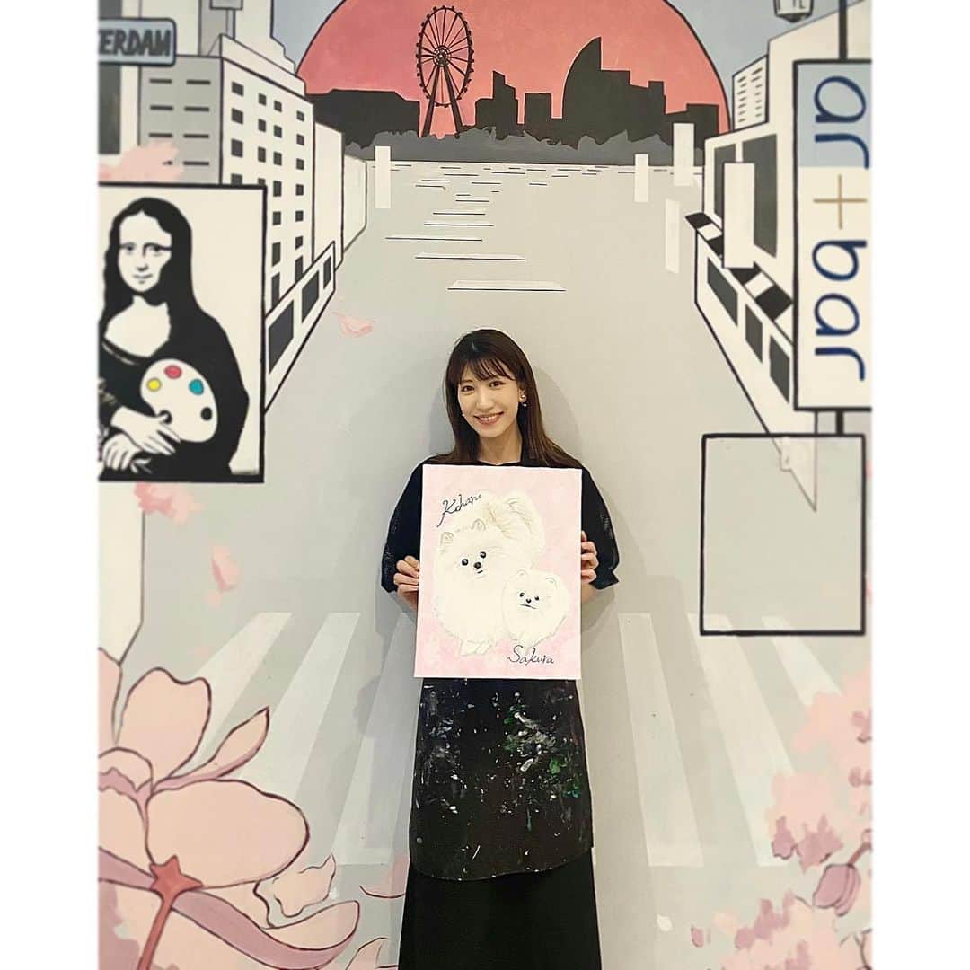 松崎莉沙さんのインスタグラム写真 - (松崎莉沙Instagram)「・ 友と愛犬を描きに🎨  と言っても インストラクターの方が下書きしてくれるので 色を塗るだけ！！！  早速お家に飾っていますが こはるとさくらがそこにいるみたいで 非常〜〜〜〜〜に幸せです🐶🌸🐶  📍artbar Yokohama Motomachi 🎨  #artbar #artbaryokohamamotomachi  #yokohama #japan #art #bar #picture #painting #pet #pomeranian #artwork #mypainting #petpainting #絵画 #アクリル絵の具 #ペインティング #ペット #肖像画 #横浜」6月3日 13時13分 - risadegozaimasu