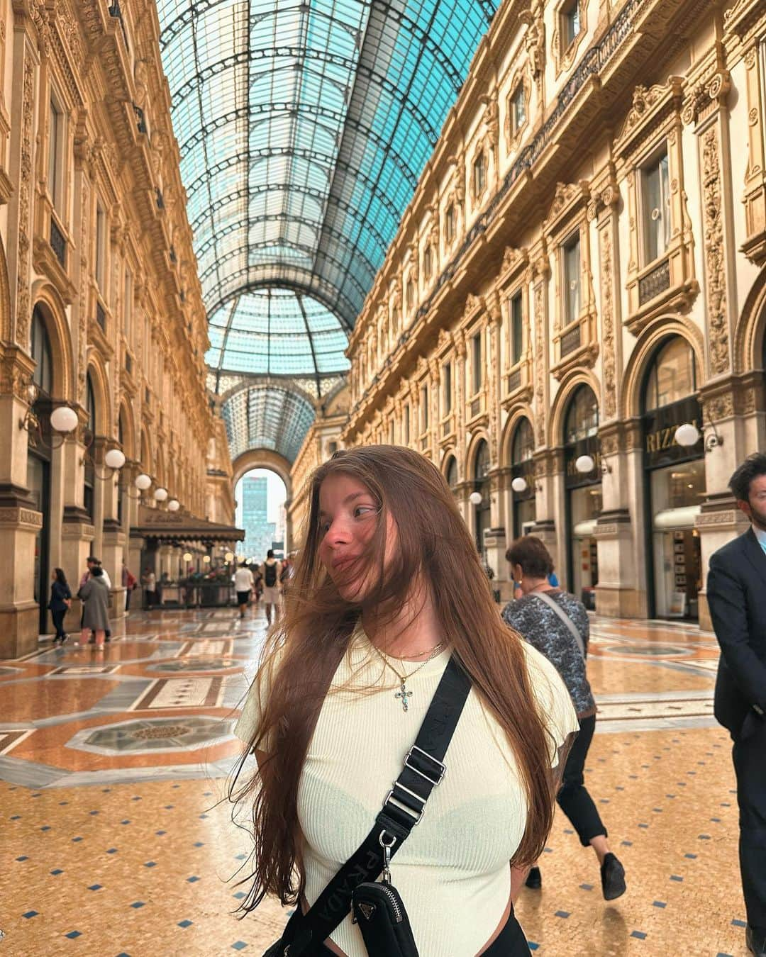 Cecilia Hummelのインスタグラム：「Grazie Milano, amei te conhecer 🇮🇹」