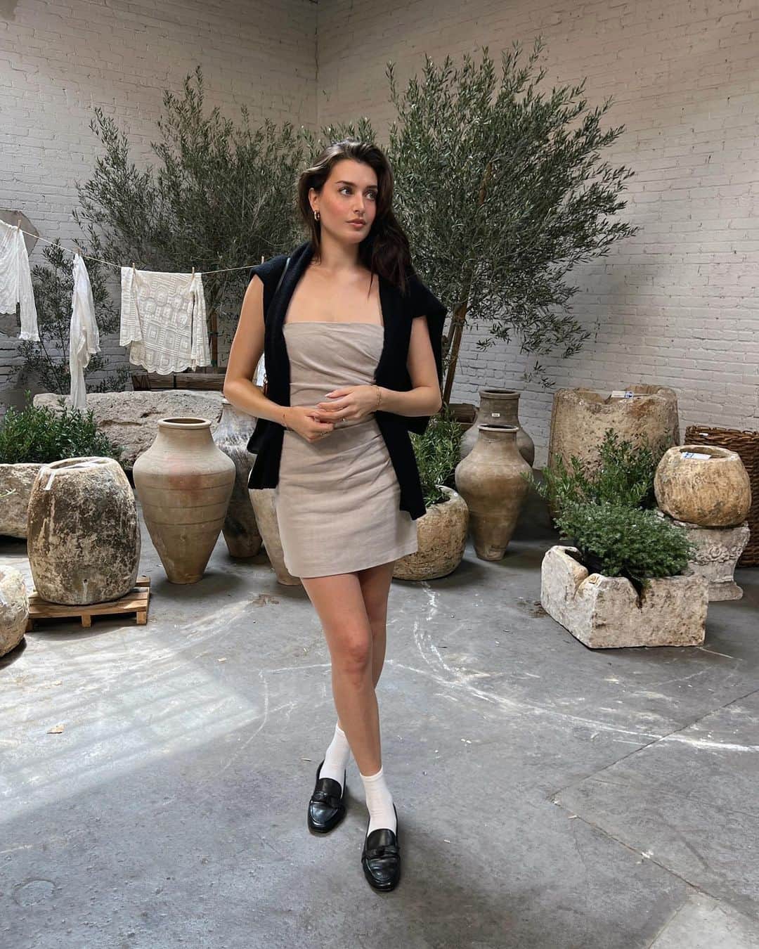 ジェシカ・ジェーン・クレメントのインスタグラム：「Fridays 🍸🕊️」