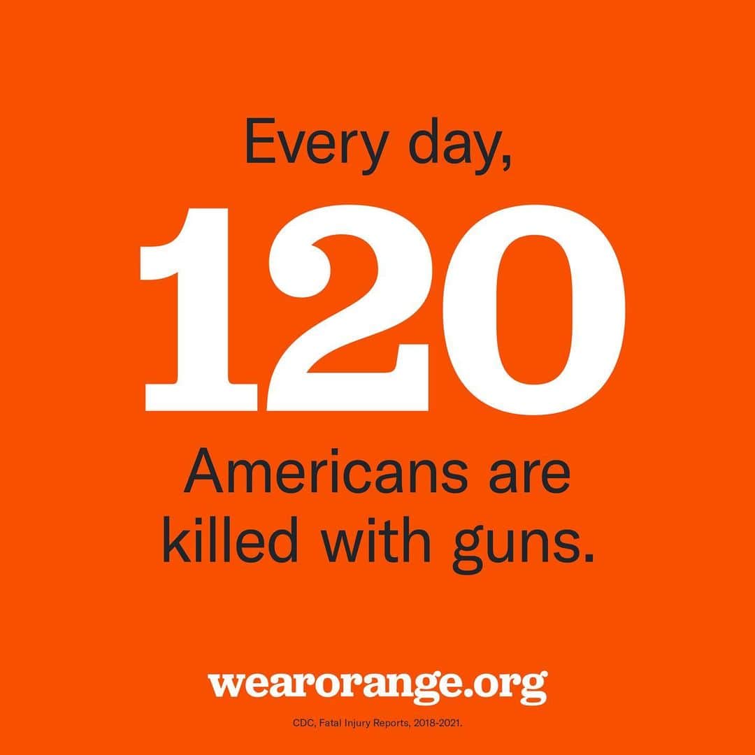 キャンディス・アッコラさんのインスタグラム写真 - (キャンディス・アッコラInstagram)「Join me and #WearOrange today to shine a light on gun violence that takes the lives of 43,000 people and devastates countless others in the US every single year. We don’t have to live like this 🧡 Join events throughout #WearOrange Weekend, June 2-4​, ​by texting ORANGE to 644-33 @everytown」6月3日 6時00分 - candiceking