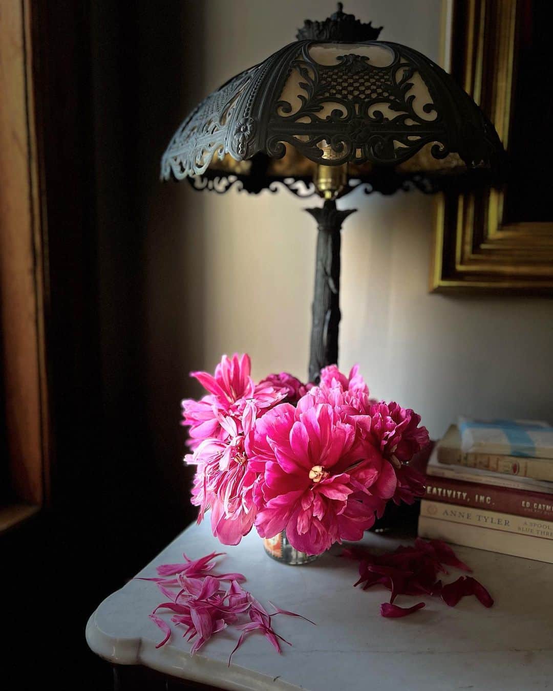 のインスタグラム：「Thinking of you….   #home #peoney #peonies」