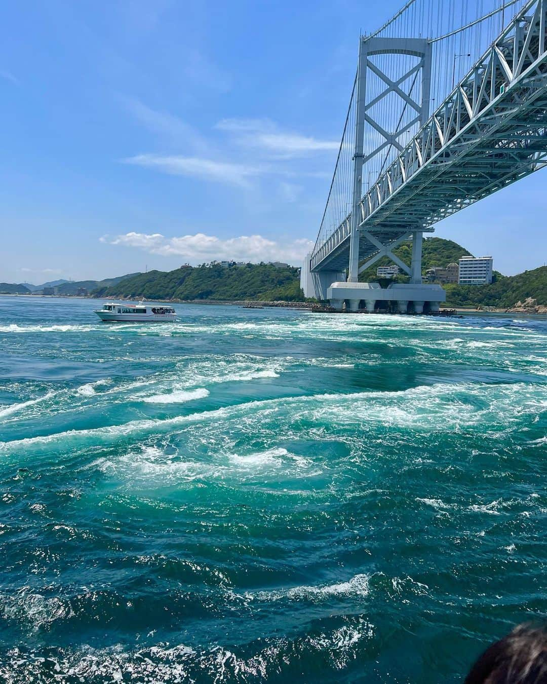 井上麻衣さんのインスタグラム写真 - (井上麻衣Instagram)「淡路島🌼家族旅行  天候にも恵まれて旅行日和でした☺️ 渦潮は迫力だったよ〜🌊  jack,skir @tarajarmon_jp  top @tonal_official  . . . . #family#travel#awjishima#awajiisland  #家族旅行#旅行#淡路島#淡路島旅行 #関西ママ#三児の母#三児のママ#親子 #旅行コーデ#長身コーデ#ママコーデ」6月3日 7時31分 - mai_inoue