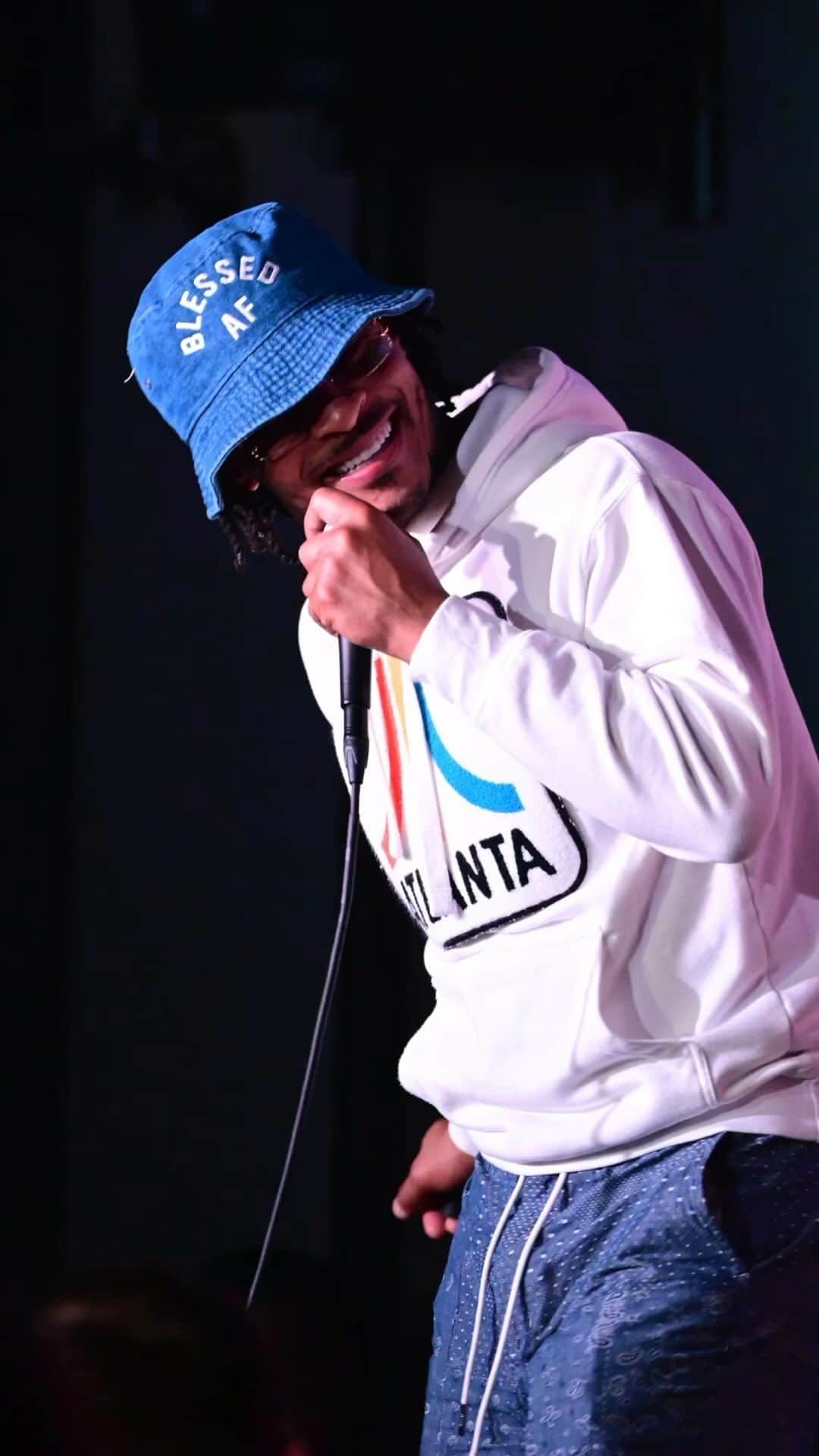 T.I.のインスタグラム：「Don't take my word for it.... @thehahamafia @heliumcomedyind @ronniejordan @darealjayski Ⓜ️Ⓜ️Ⓜ️ Va.Beach @funnybonevb U UP NEXT‼️」